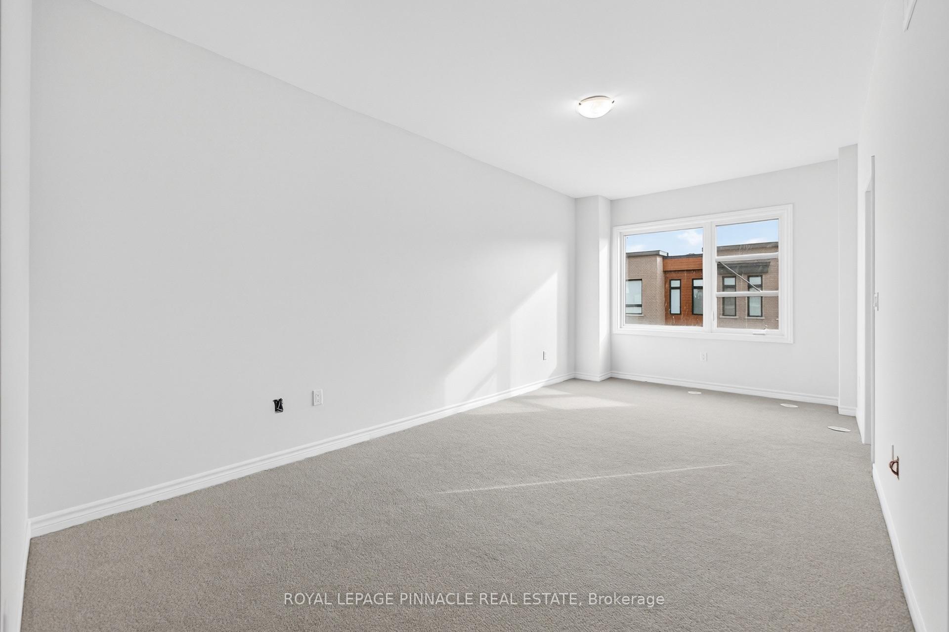 Photo 40 of 69 Inverary Crescent, Vaughan, Kleinburg — HOMEH