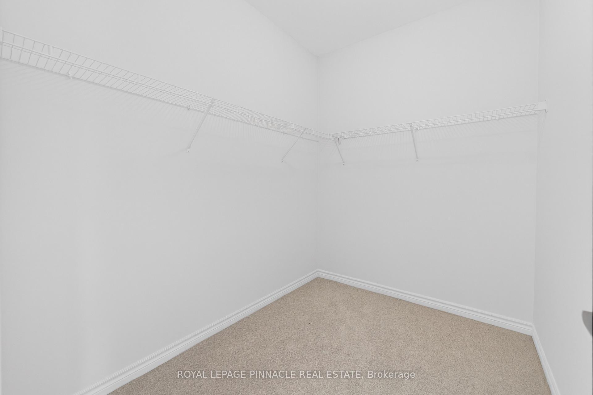 Photo 44 of 69 Inverary Crescent, Vaughan, Kleinburg — HOMEH