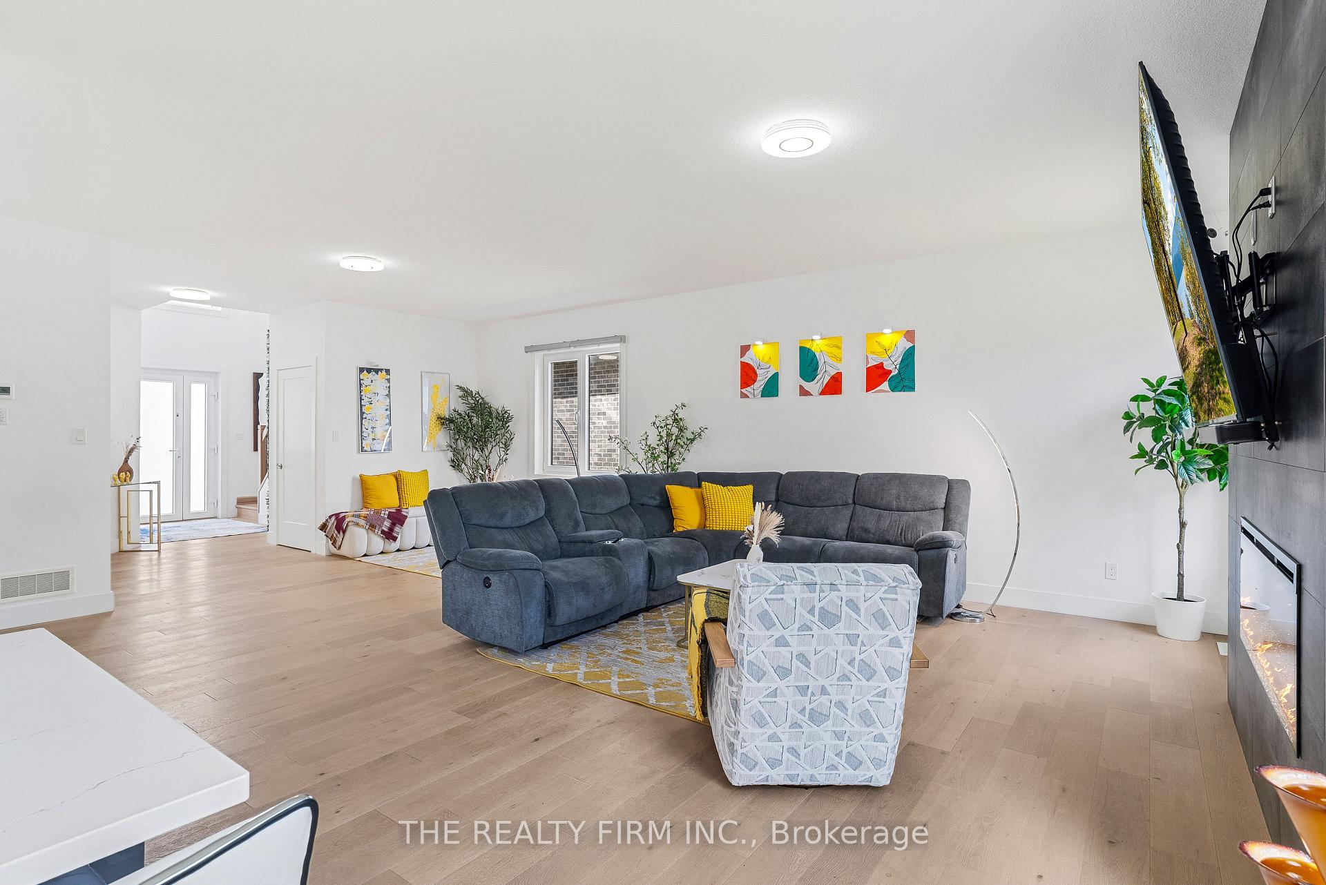 Photo 12 of 1771 Applerock Avenue, London, North S — HOMEH