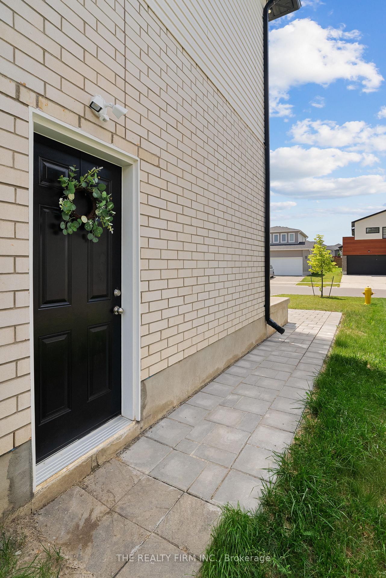 Photo 33 of 1771 Applerock Avenue, London, North S — HOMEH