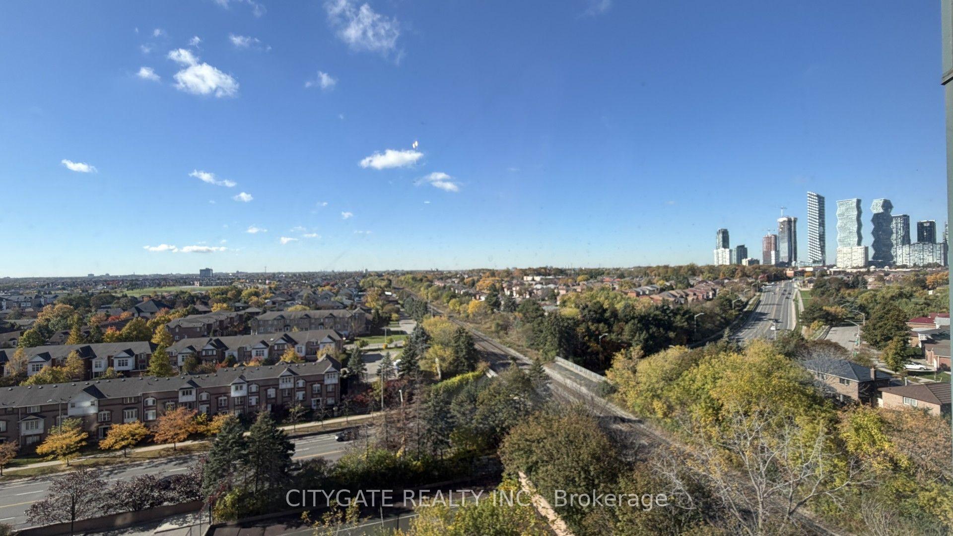 Photo 4 of Unit 1111, 135 Hillcrest Avenue, Mississauga, Cooksville — HOMEH