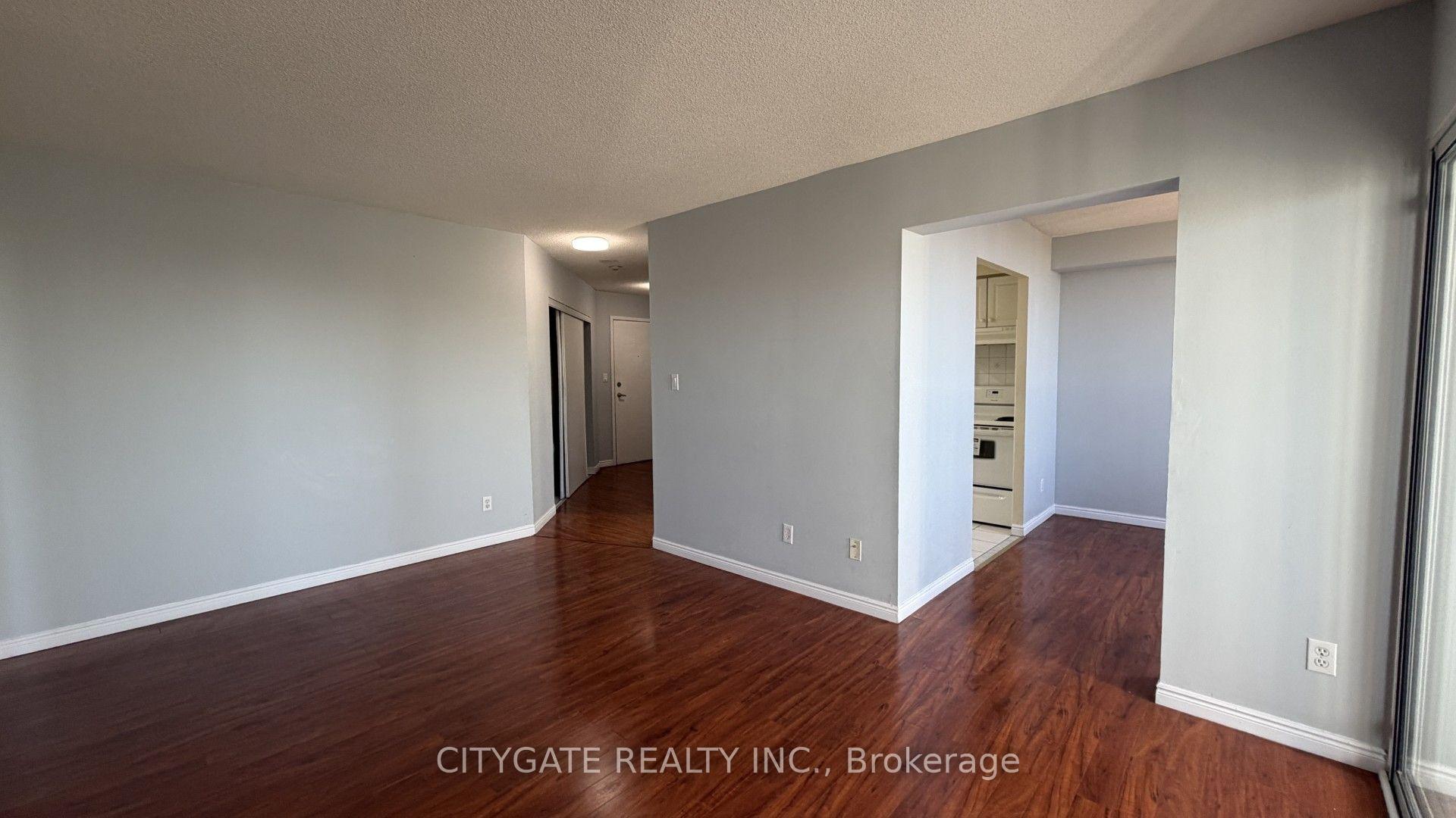 Photo 5 of Unit 1111, 135 Hillcrest Avenue, Mississauga, Cooksville — HOMEH