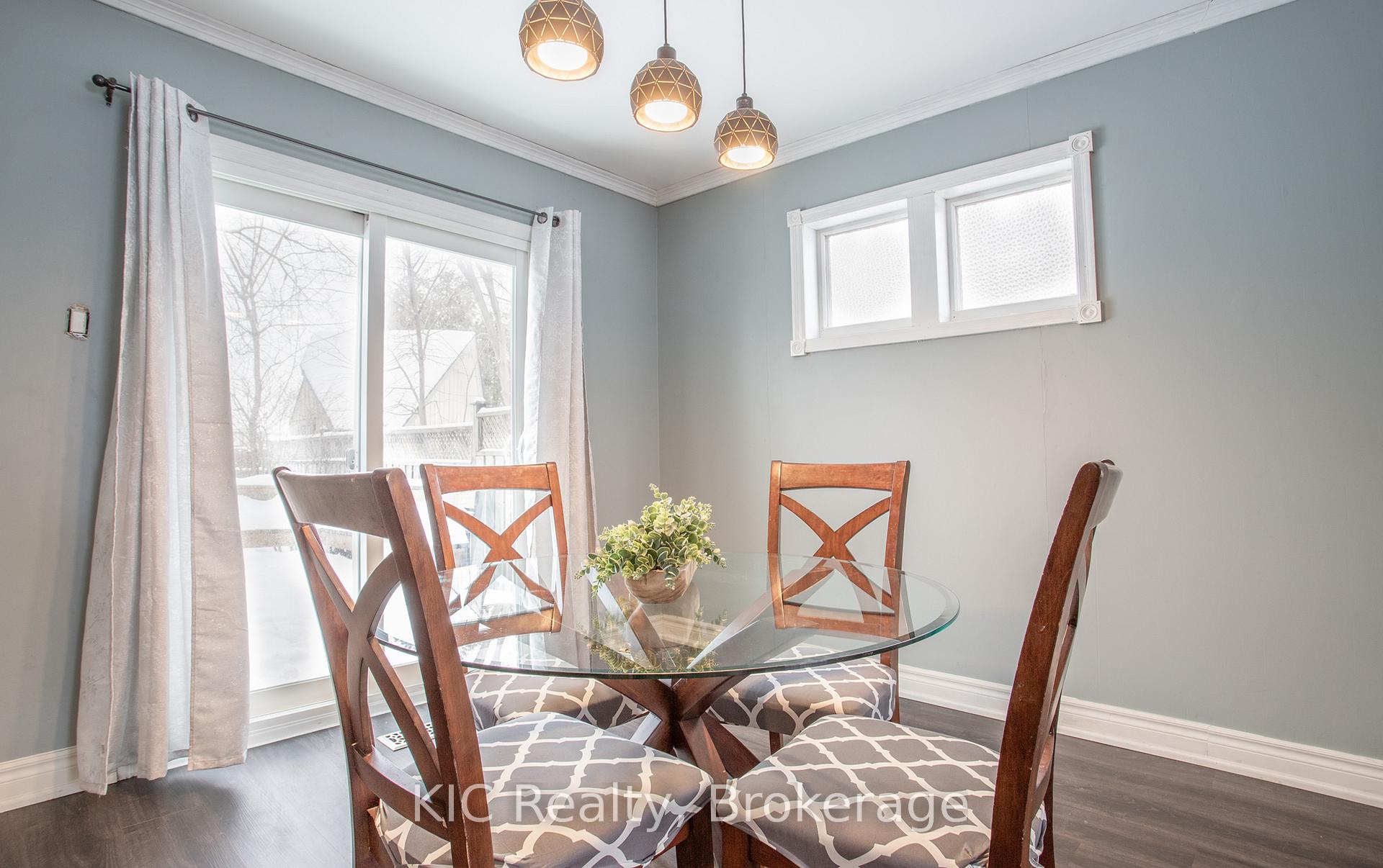 Photo 8 of 200 Oshawa Boulevard N, Oshawa, O'Neill — HOMEH