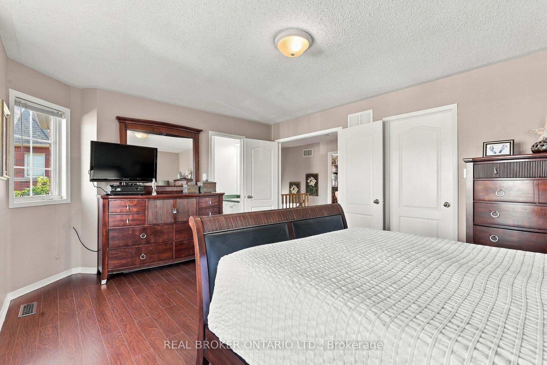 Photo 17 of 20 Kendra Court, Brampton, Snelgrove — HOMEH