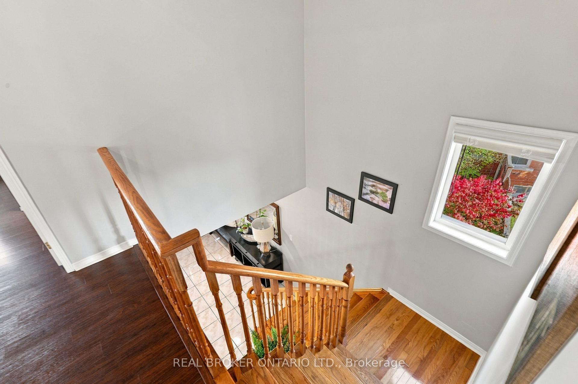 Photo 28 of 20 Kendra Court, Brampton, Snelgrove — HOMEH