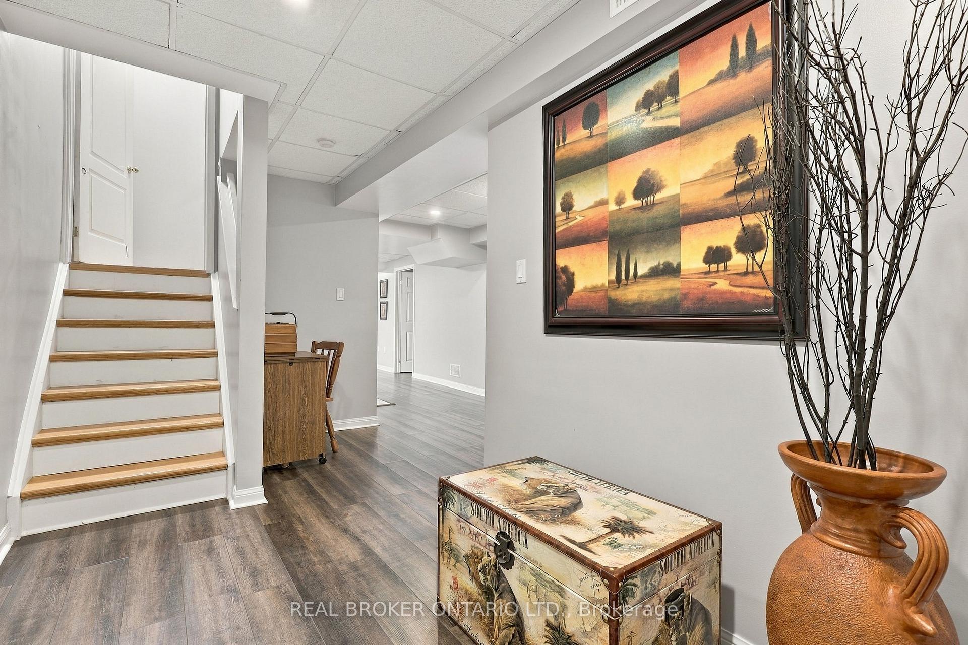 Photo 29 of 20 Kendra Court, Brampton, Snelgrove — HOMEH