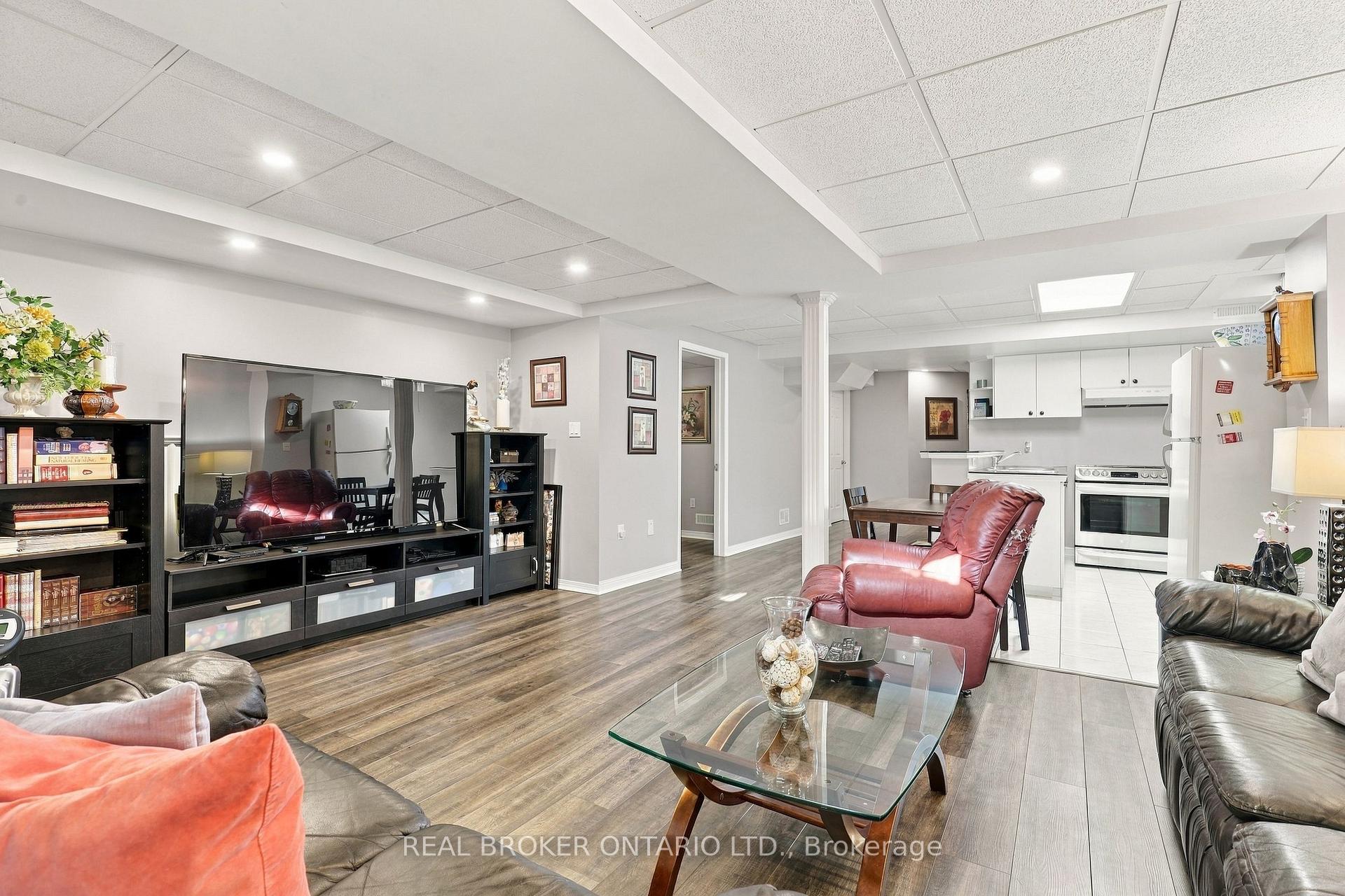Photo 34 of 20 Kendra Court, Brampton, Snelgrove — HOMEH