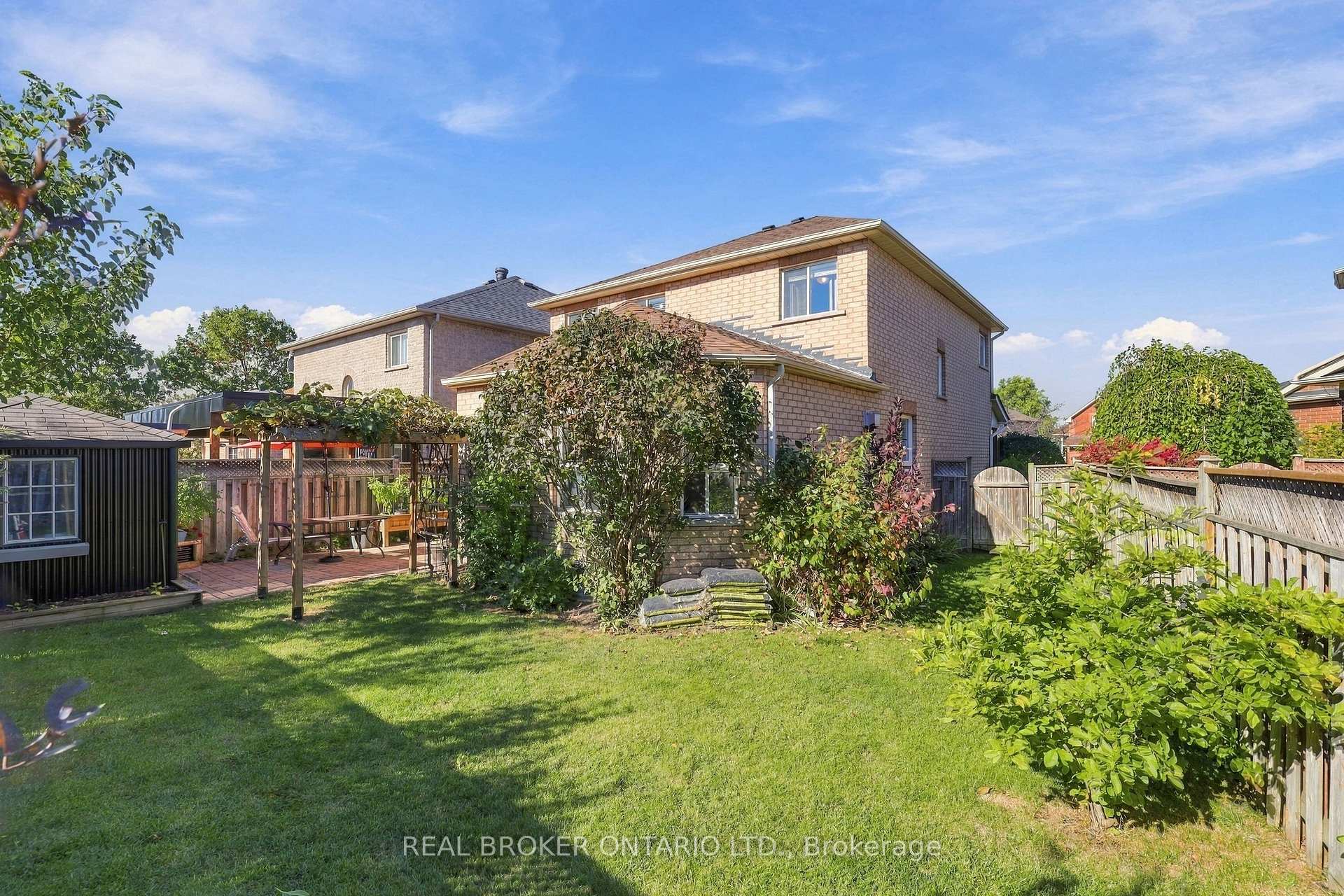 Photo 41 of 20 Kendra Court, Brampton, Snelgrove — HOMEH