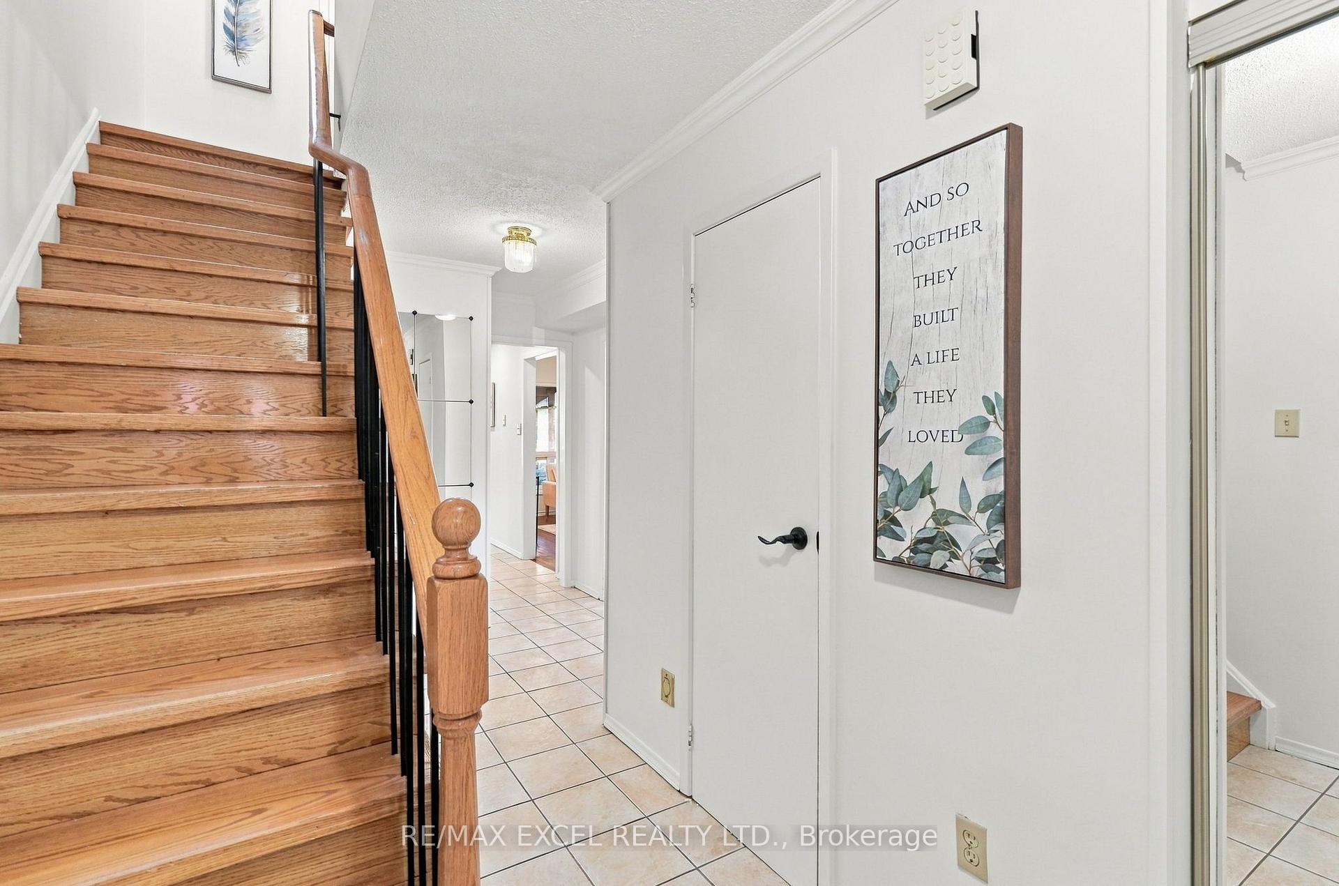 Photo 5 of 97 Tangmere Crescent, Markham, Milliken Mills East — HOMEH