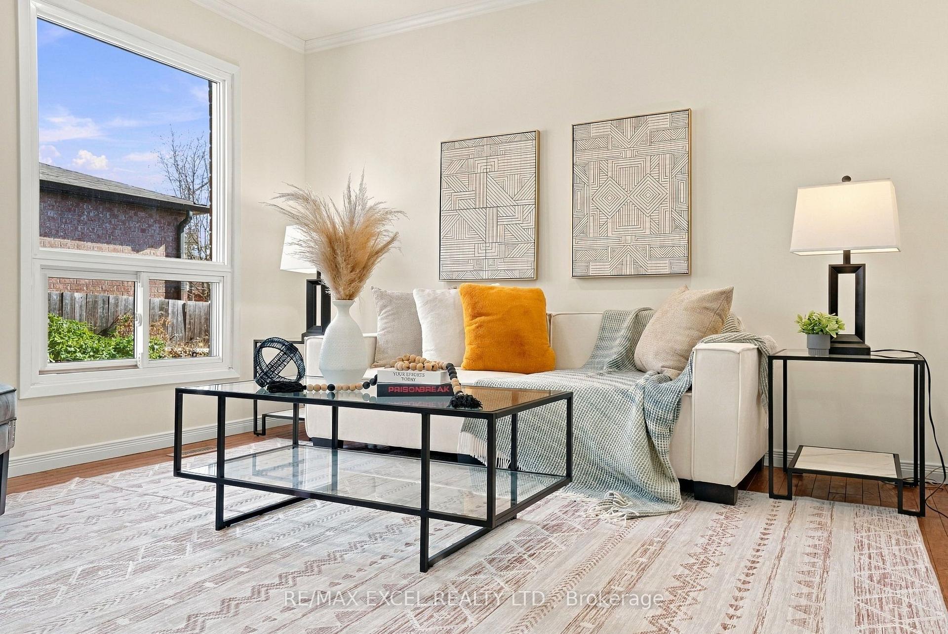 Photo 12 of 97 Tangmere Crescent, Markham, Milliken Mills East — HOMEH