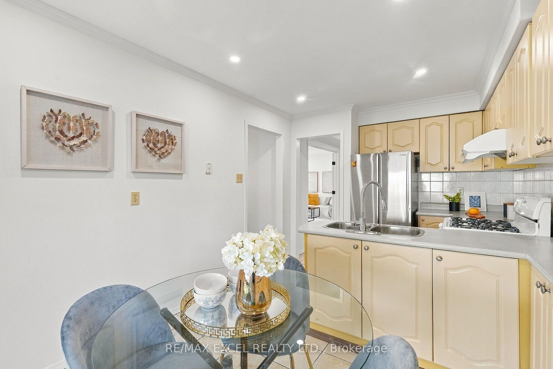Photo 22 of 97 Tangmere Crescent, Markham, Milliken Mills East — HOMEH
