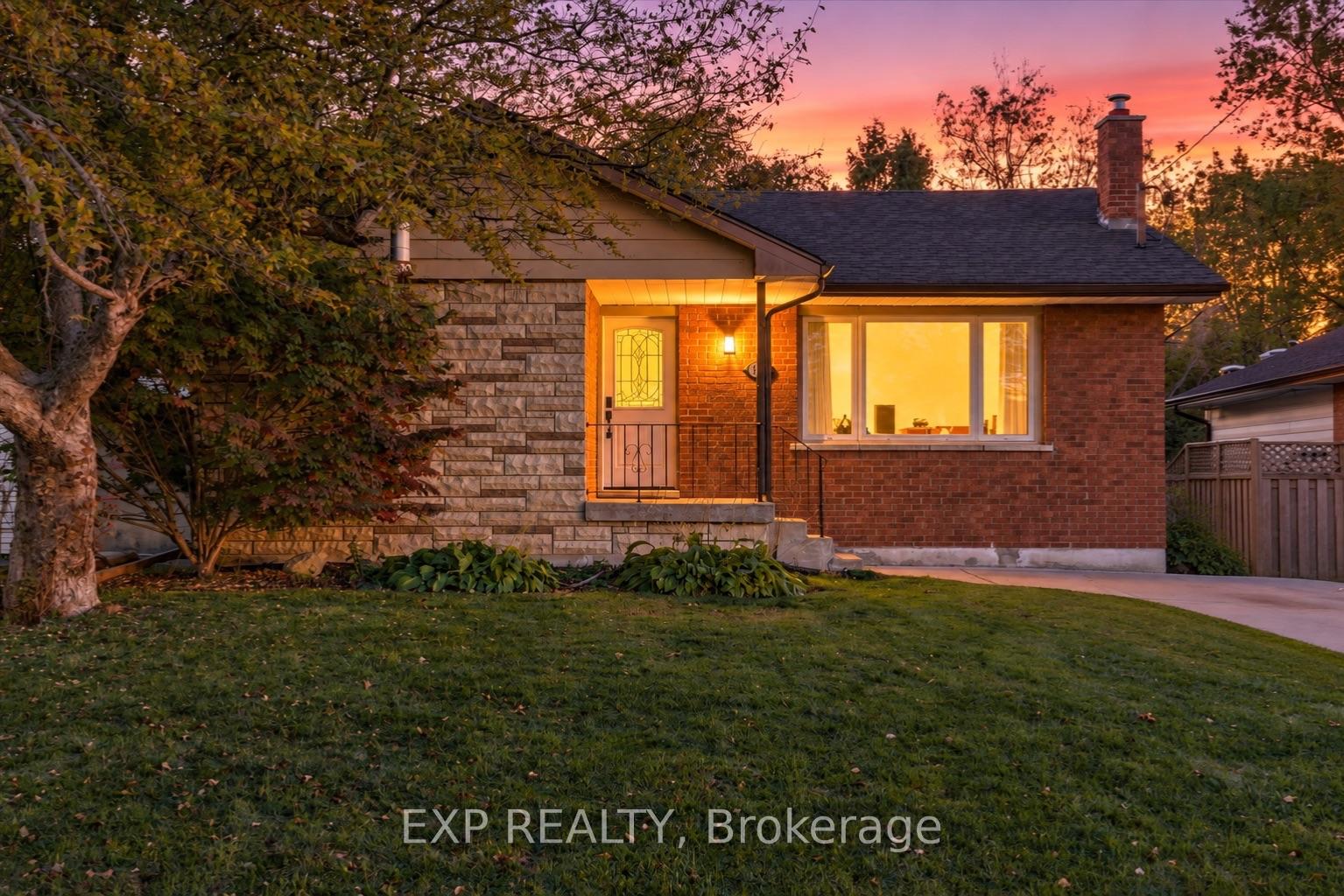Photo of 523 Brentwood Avenue