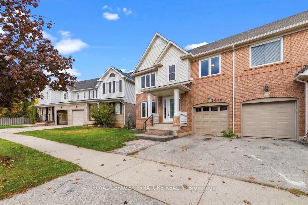 Photo 3 of 5052 Dryden Avenue, Burlington, Orchard — HOMEH