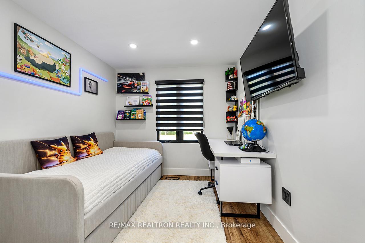 Photo 18 of 174 Mountainview Road S, Halton Hills, Georgetown — HOMEH