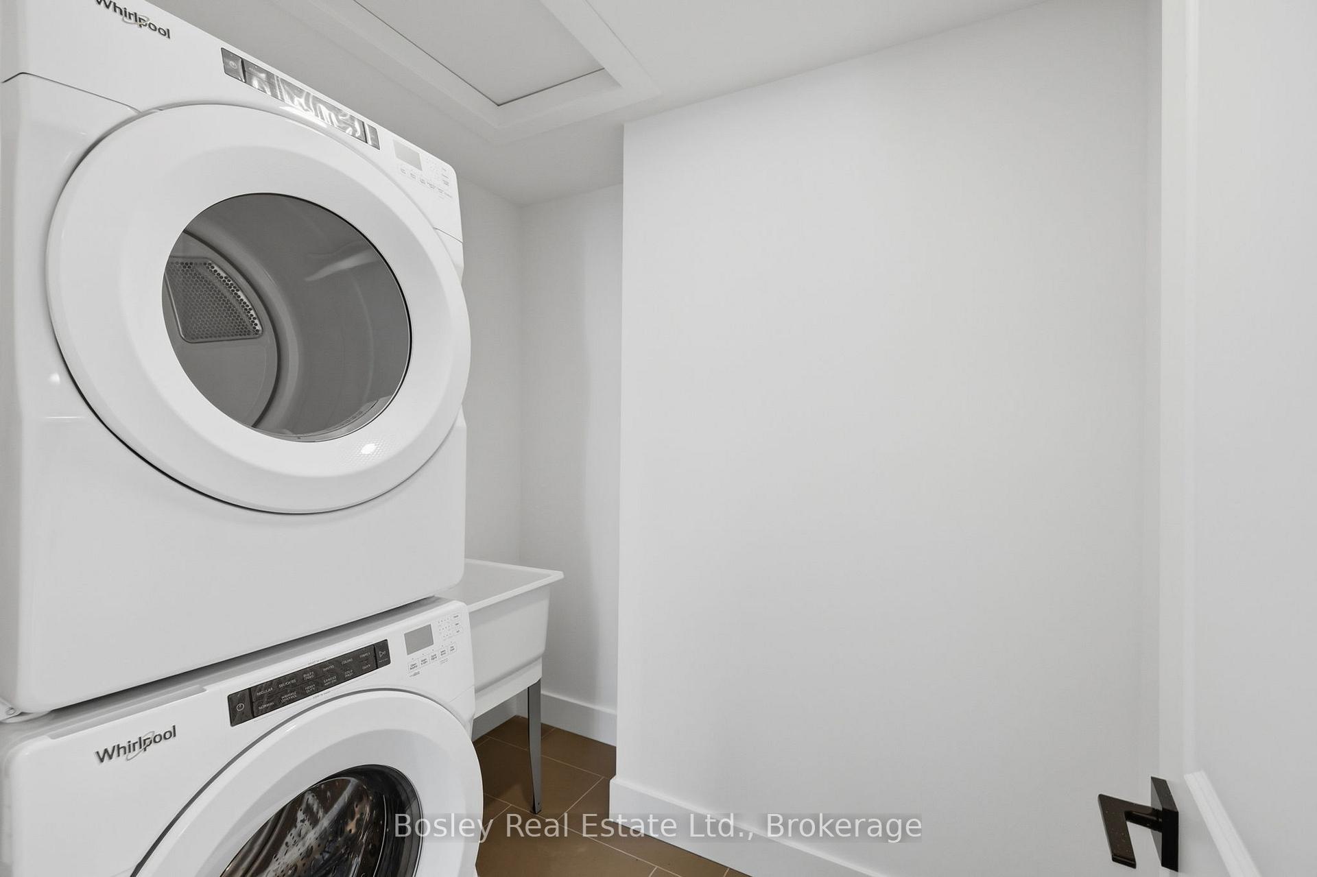 Photo 22 of 134 White Oak Crescent, Blue Mountains — HOMEH