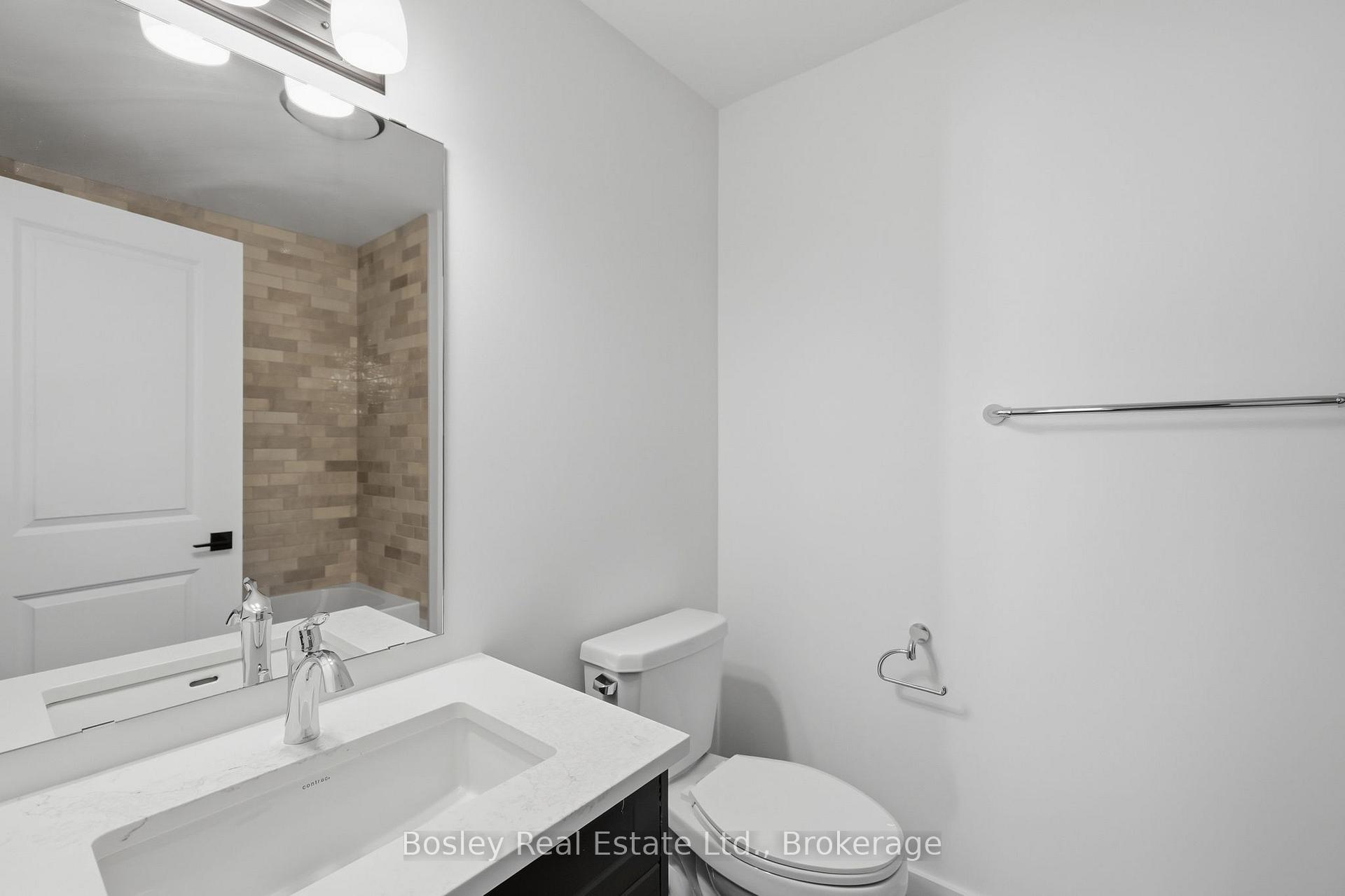 Photo 23 of 134 White Oak Crescent, Blue Mountains — HOMEH