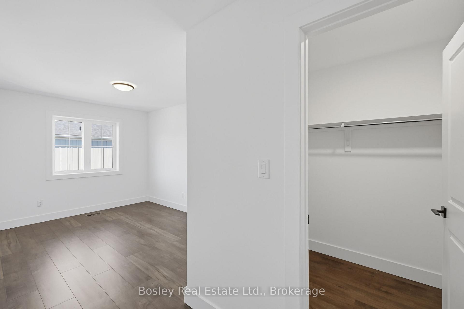 Photo 26 of 134 White Oak Crescent, Blue Mountains — HOMEH