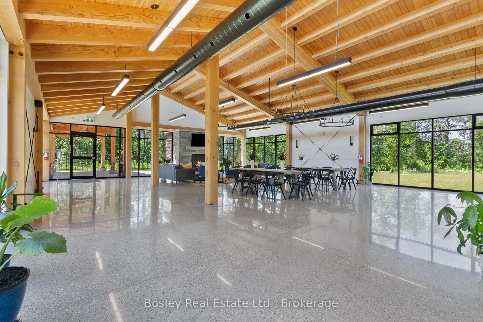 Photo 42 of 134 White Oak Crescent, Blue Mountains — HOMEH
