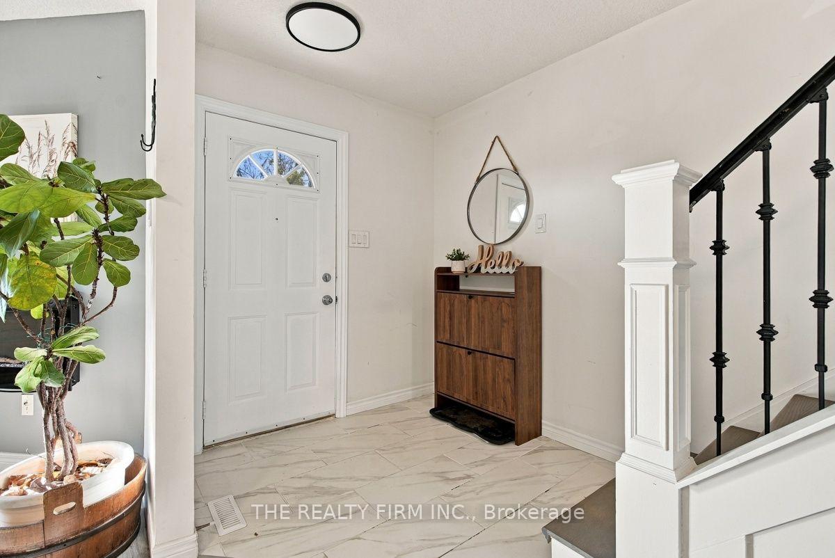 Photo 7 of Unit 9, 628 Wharncliffe Road S, London, South P — HOMEH