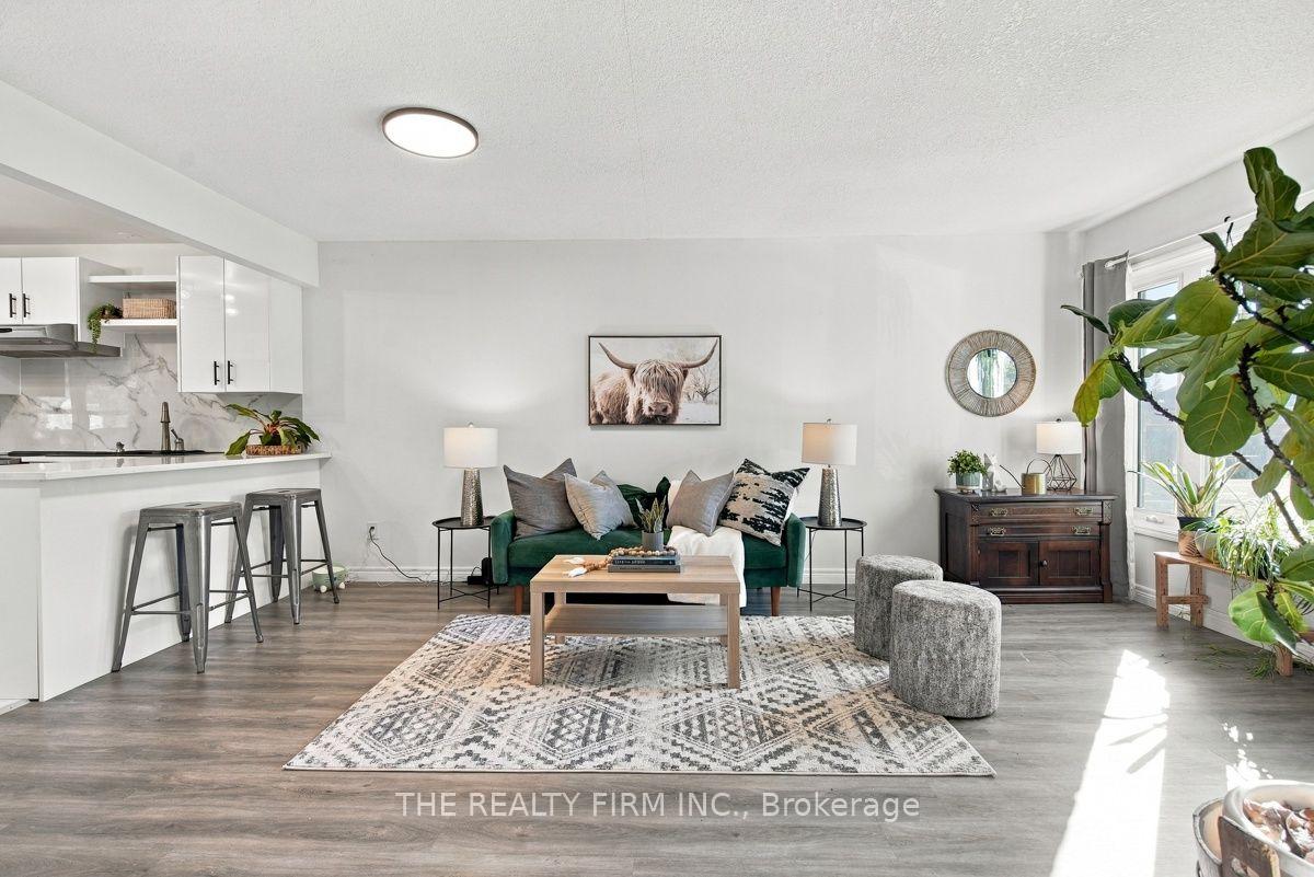 Photo 9 of Unit 9, 628 Wharncliffe Road S, London, South P — HOMEH
