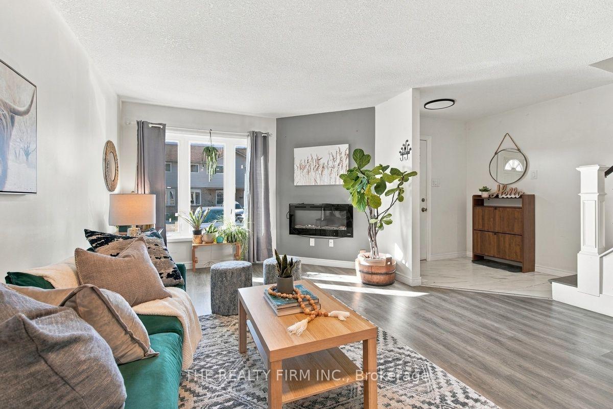 Photo 13 of Unit 9, 628 Wharncliffe Road S, London, South P — HOMEH