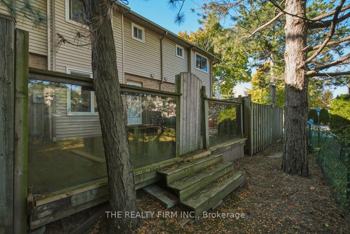 Photo 34 of Unit 9, 628 Wharncliffe Road S, London, South P — HOMEH