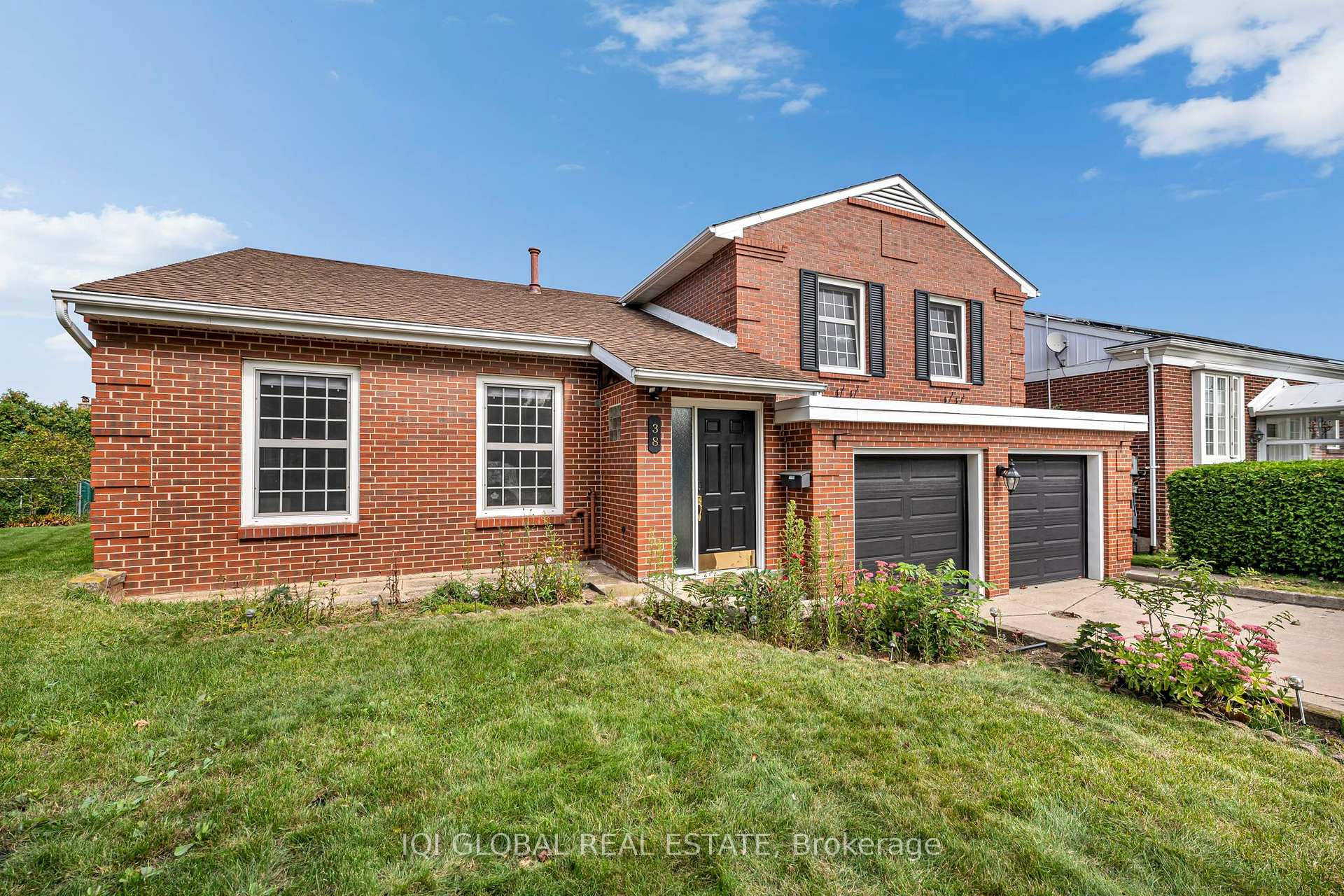 Photo 2 of 38 Leclaire Street, Hamilton, Fessenden — HOMEH