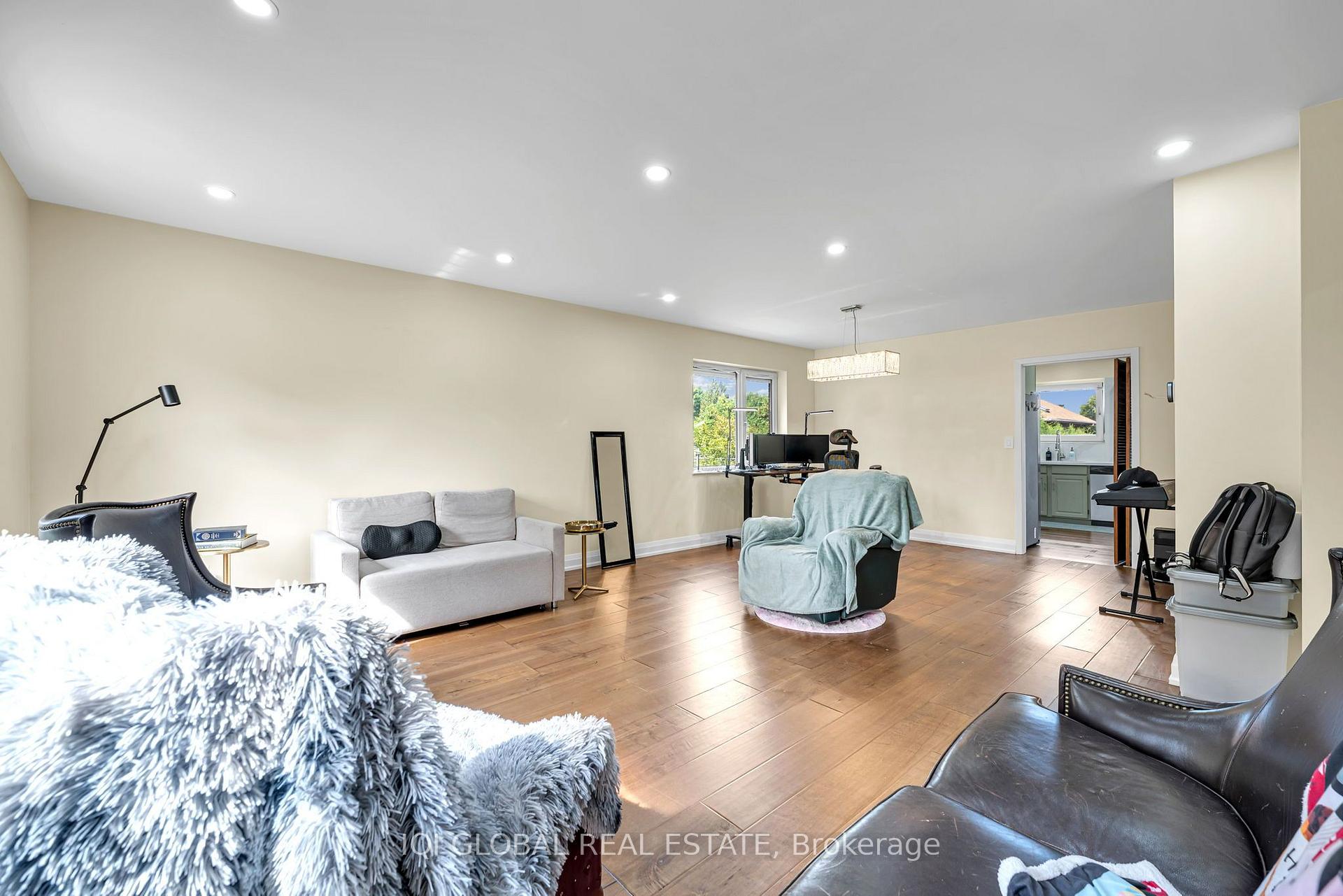 Photo 8 of 38 Leclaire Street, Hamilton, Fessenden — HOMEH