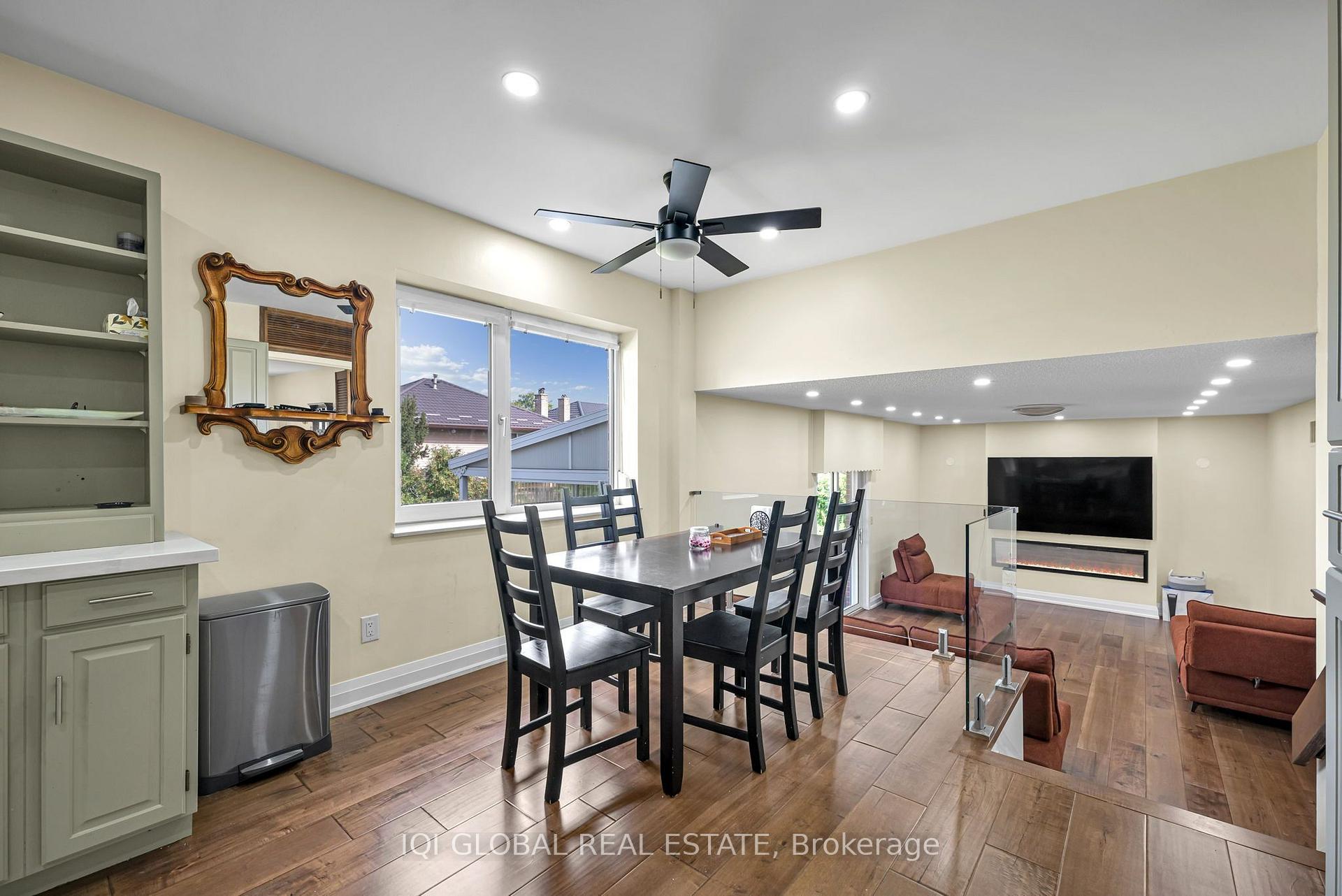 Photo 13 of 38 Leclaire Street, Hamilton, Fessenden — HOMEH