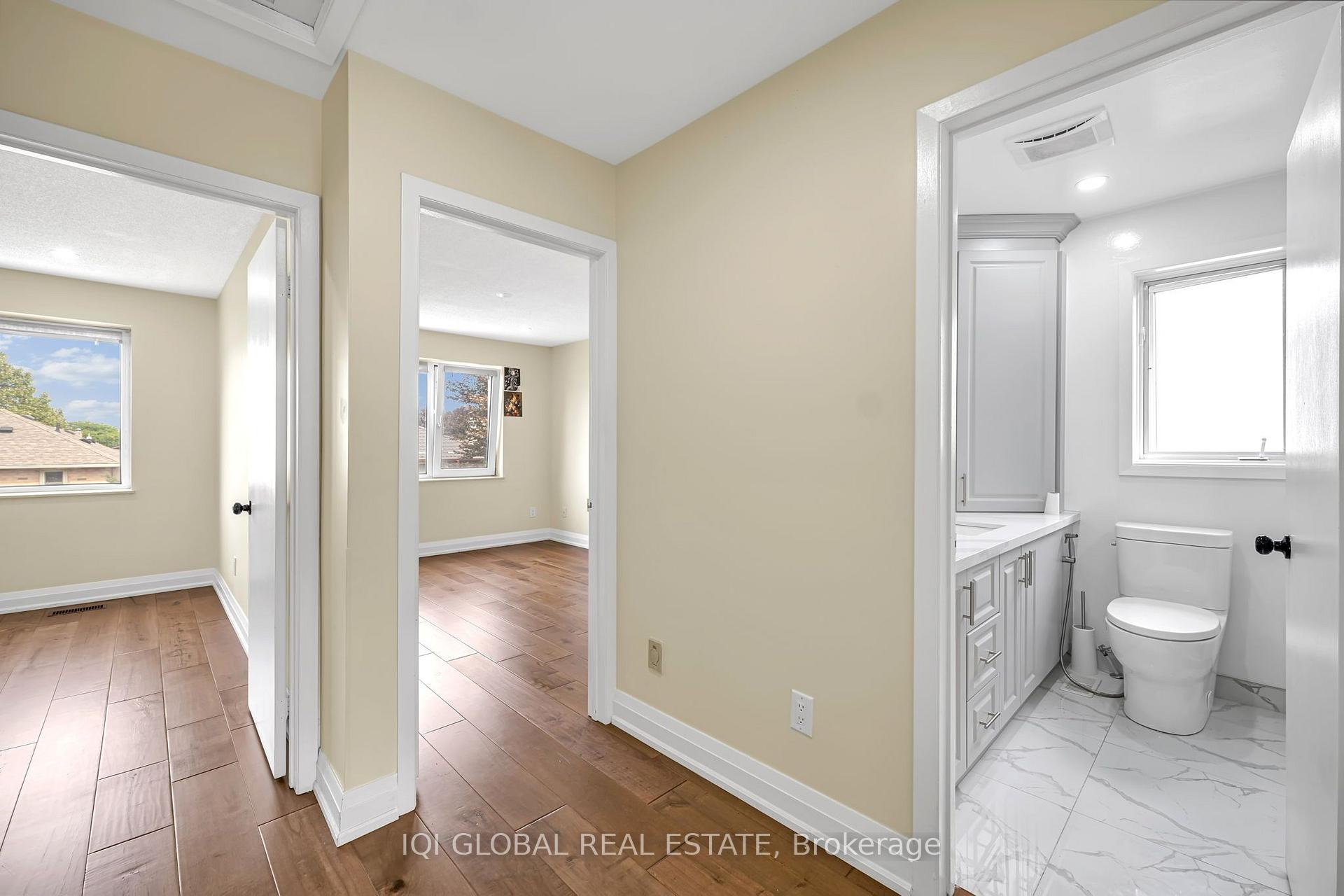 Photo 23 of 38 Leclaire Street, Hamilton, Fessenden — HOMEH