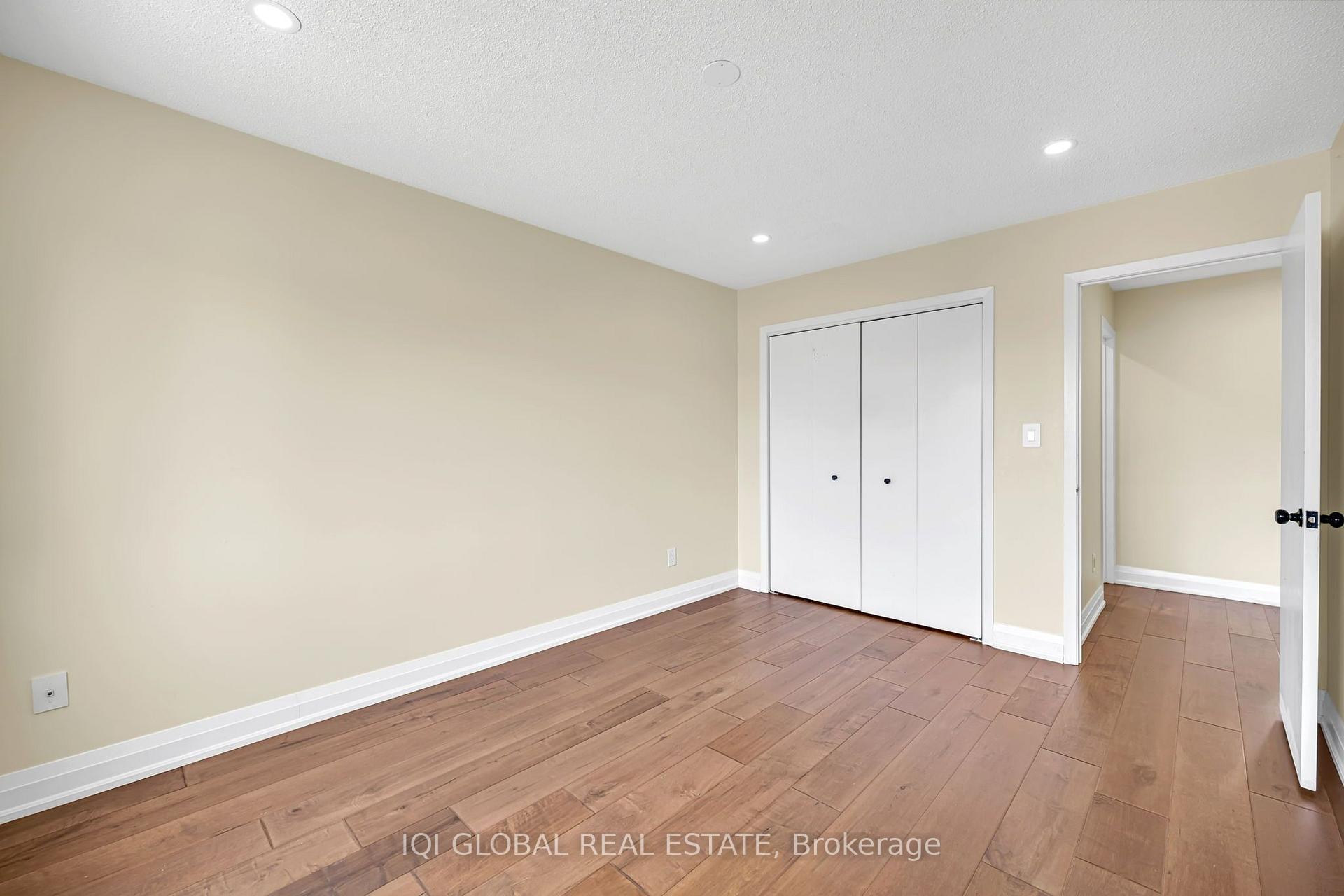 Photo 28 of 38 Leclaire Street, Hamilton, Fessenden — HOMEH