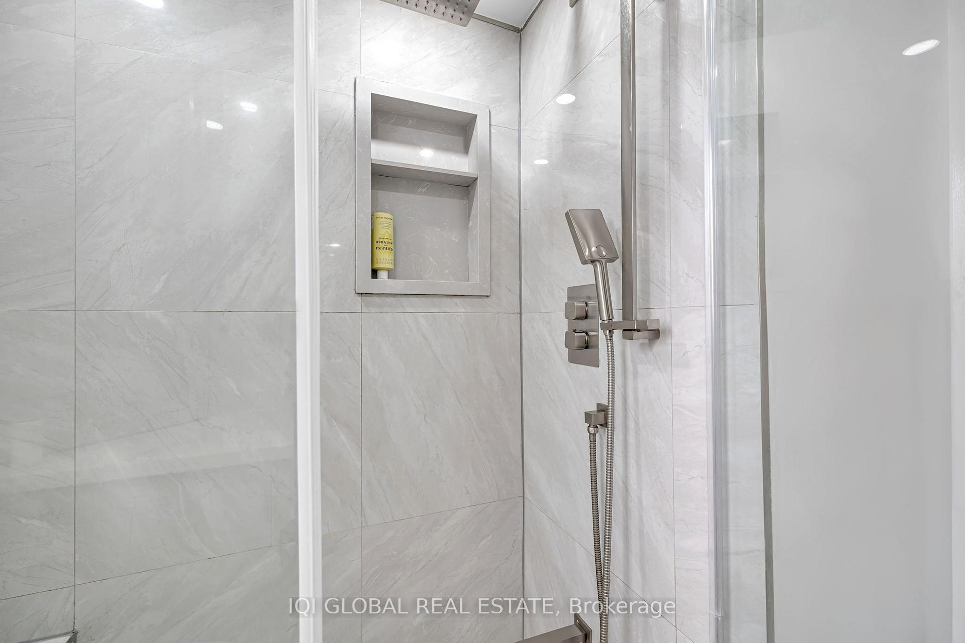 Photo 30 of 38 Leclaire Street, Hamilton, Fessenden — HOMEH