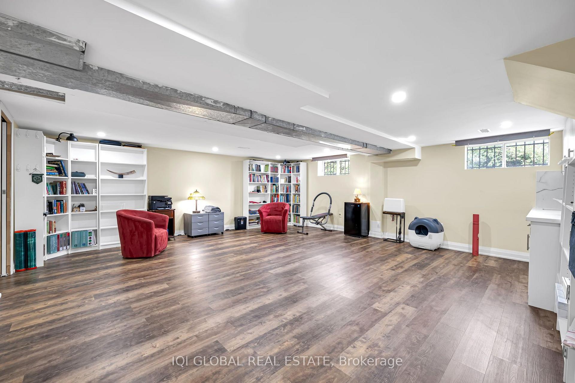 Photo 31 of 38 Leclaire Street, Hamilton, Fessenden — HOMEH