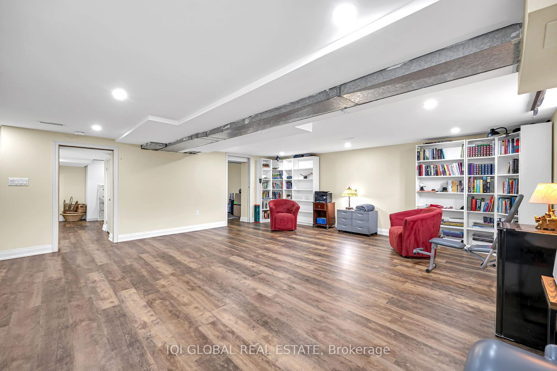 Photo 32 of 38 Leclaire Street, Hamilton, Fessenden — HOMEH