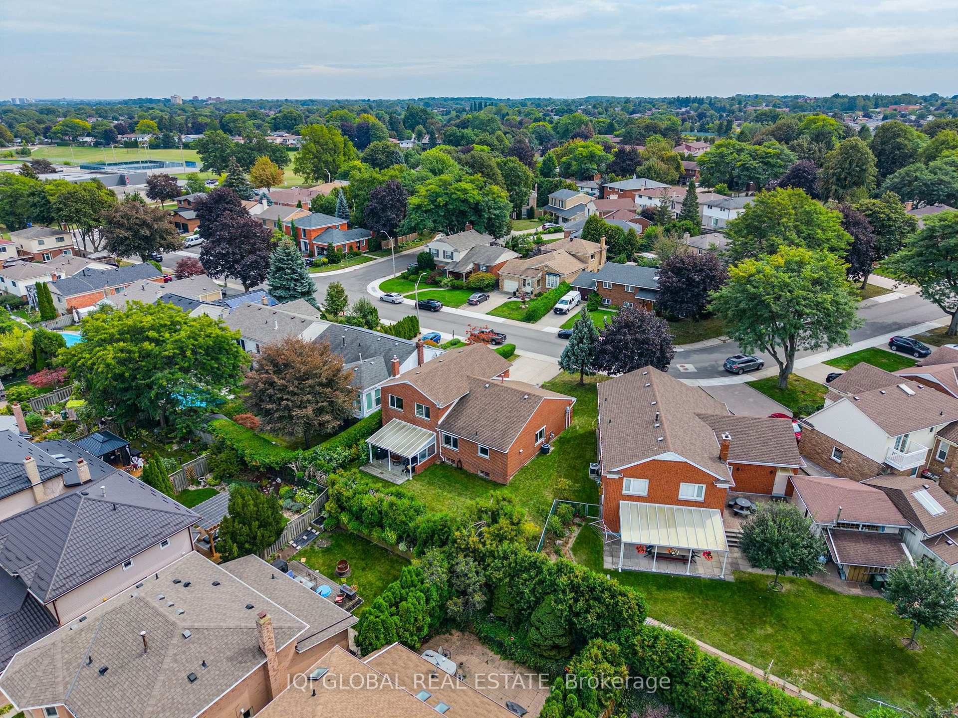 Photo 42 of 38 Leclaire Street, Hamilton, Fessenden — HOMEH