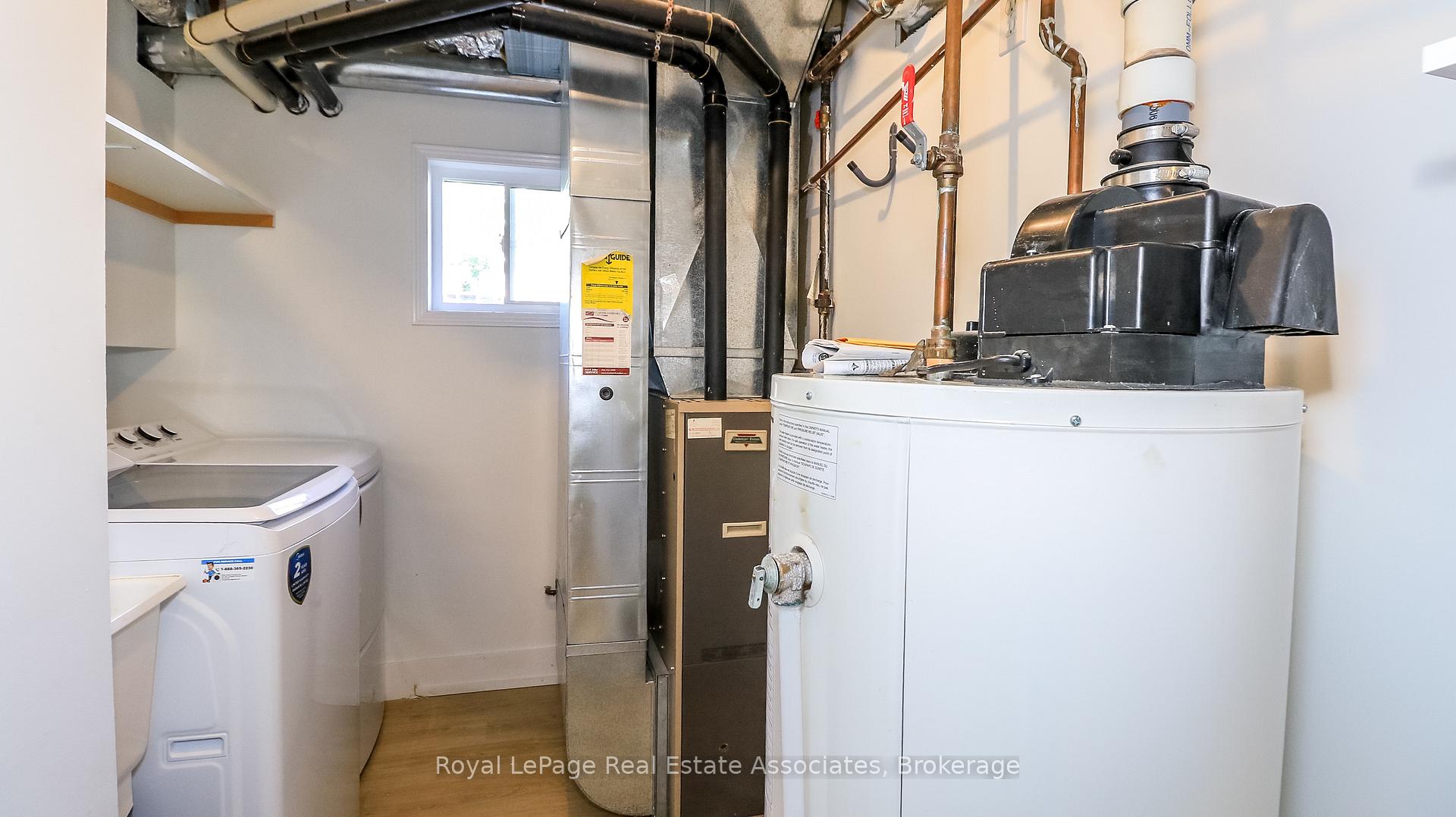 Photo 8 of Unit 2, 94 Sanford Street, Barrie, Sanford — HOMEH