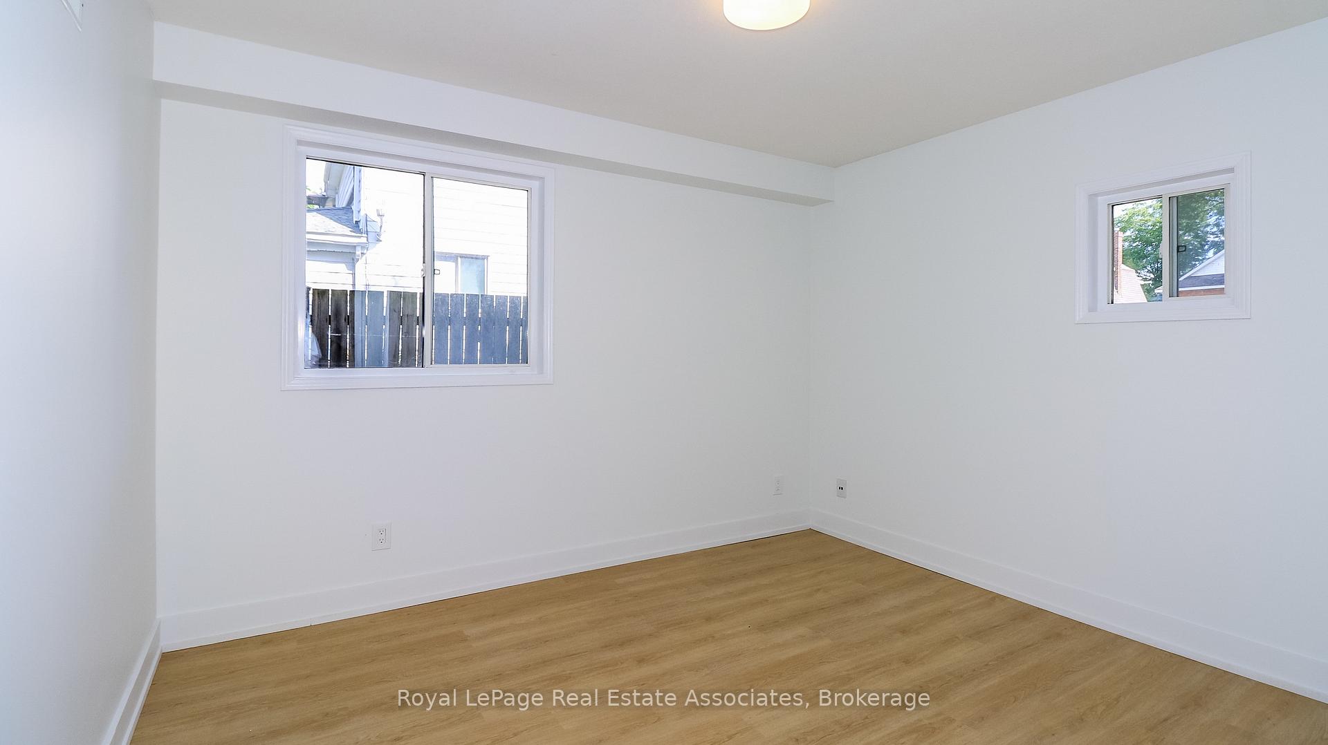 Photo 10 of Unit 2, 94 Sanford Street, Barrie, Sanford — HOMEH