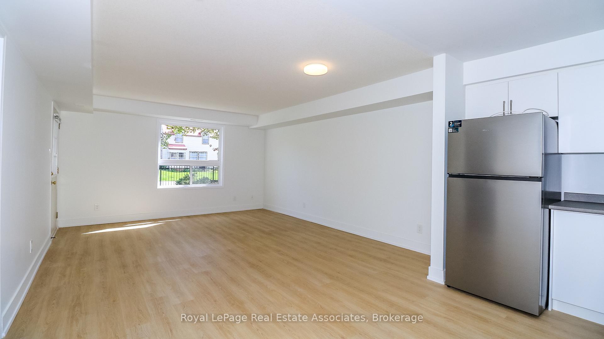 Photo 14 of Unit 2, 94 Sanford Street, Barrie, Sanford — HOMEH