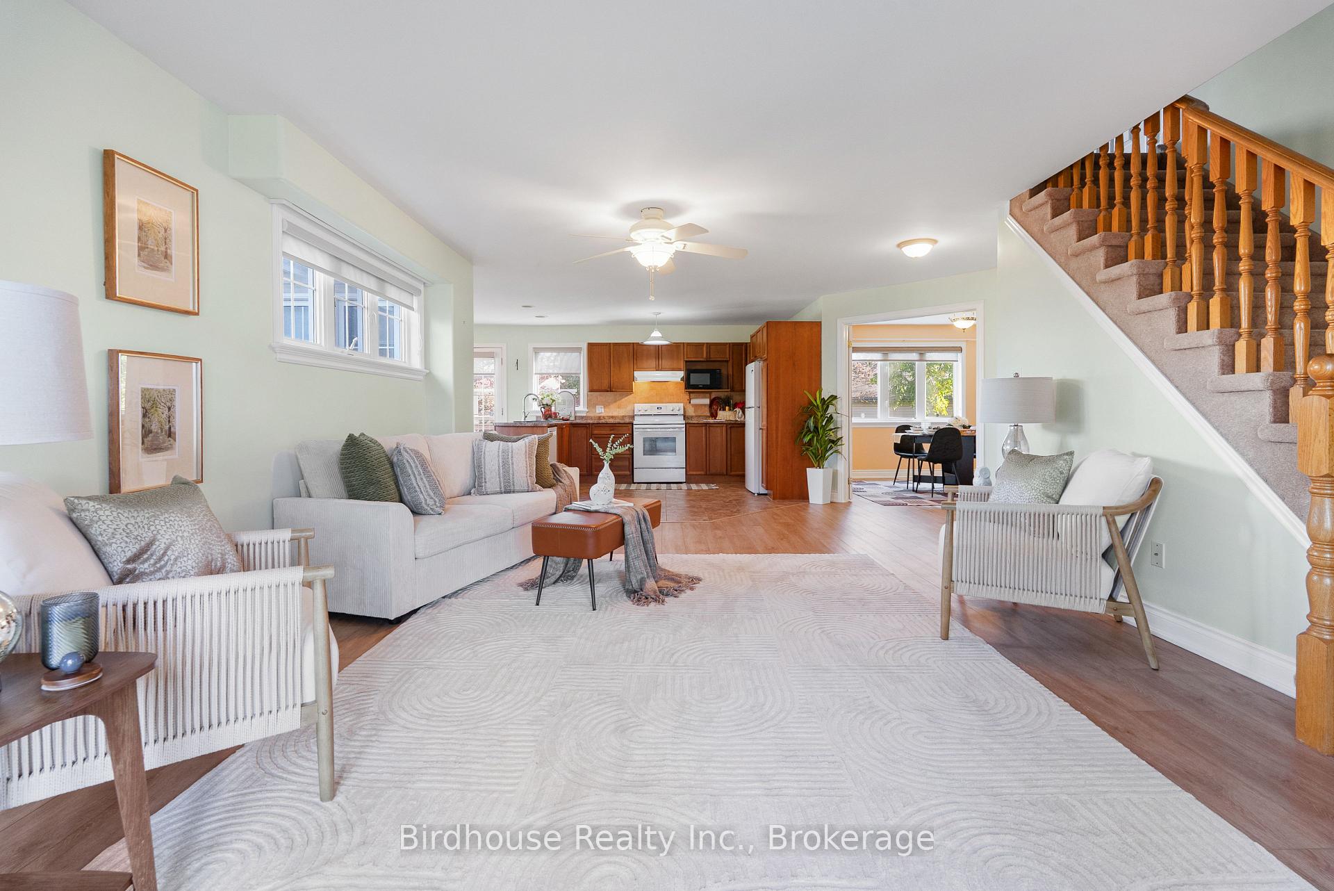 Photo 5 of 34 Lori Boulevard, Kawartha Lakes, Lindsay — HOMEH