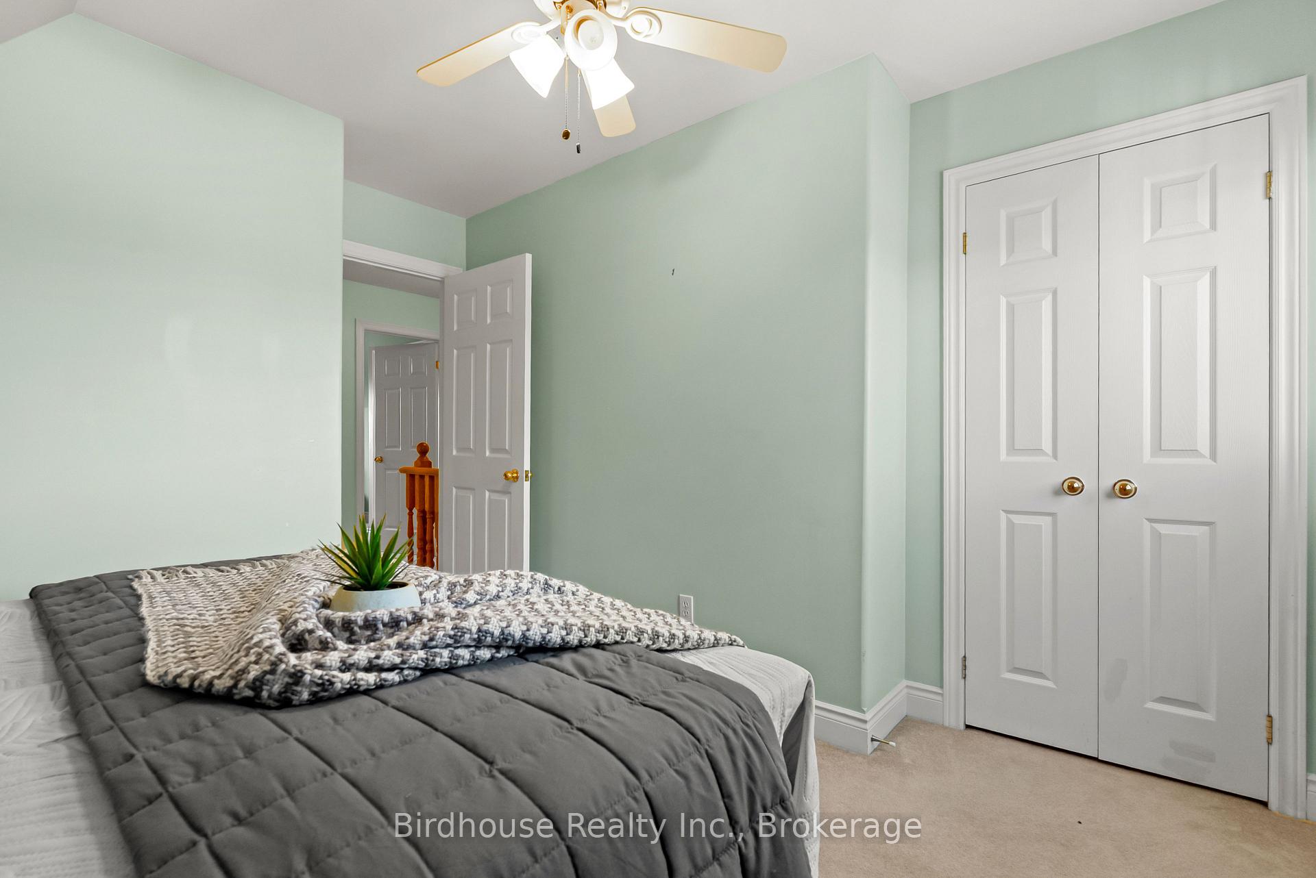 Photo 20 of 34 Lori Boulevard, Kawartha Lakes, Lindsay — HOMEH