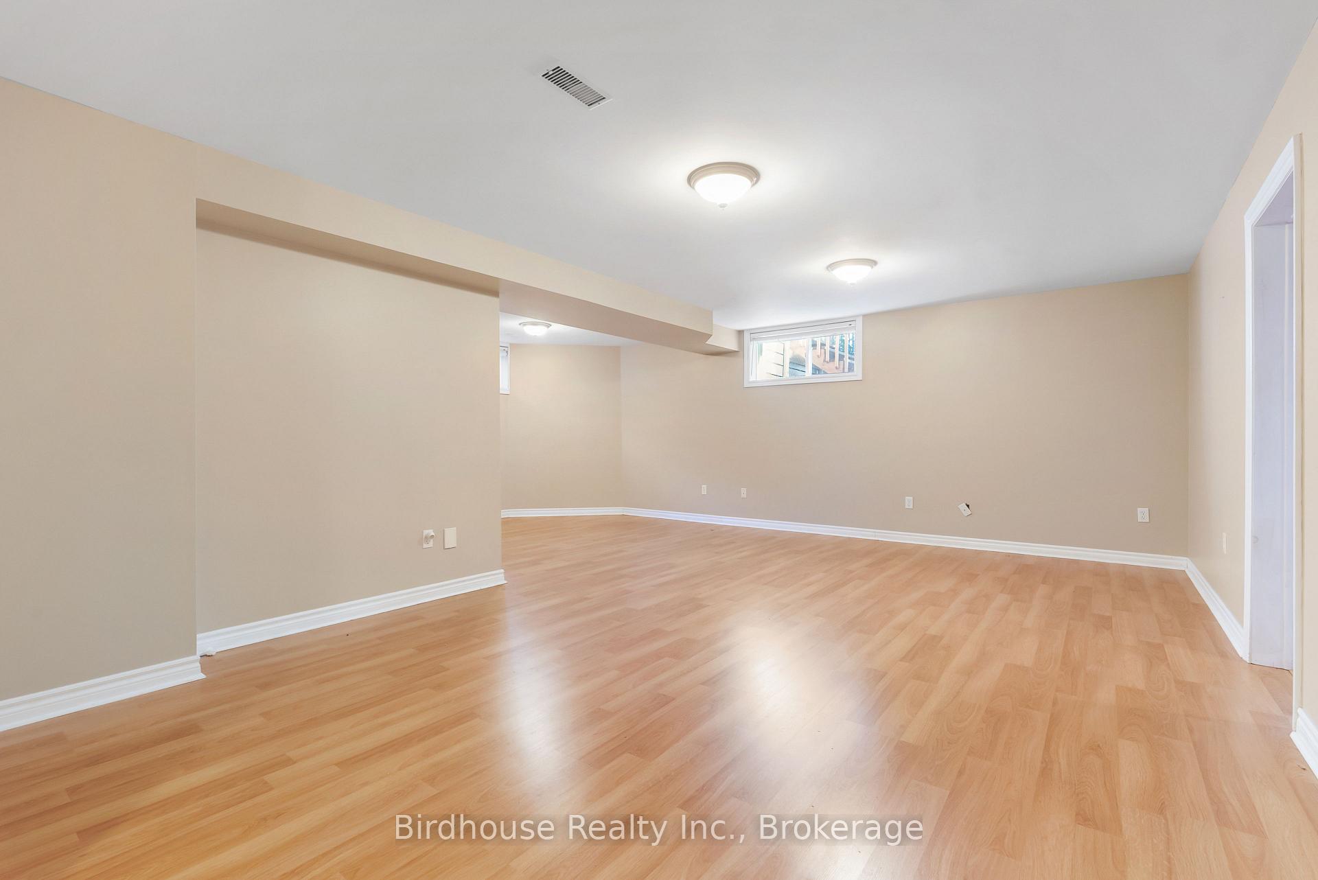 Photo 23 of 34 Lori Boulevard, Kawartha Lakes, Lindsay — HOMEH