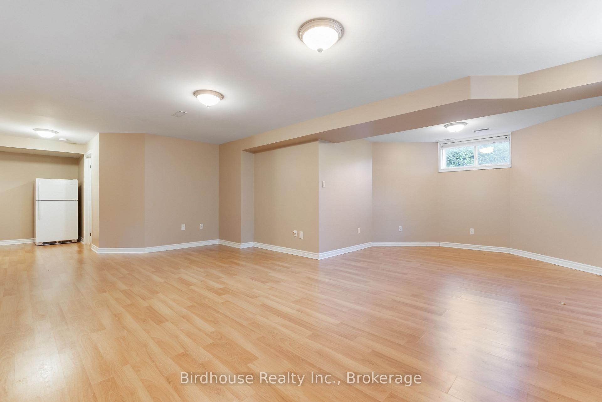 Photo 24 of 34 Lori Boulevard, Kawartha Lakes, Lindsay — HOMEH