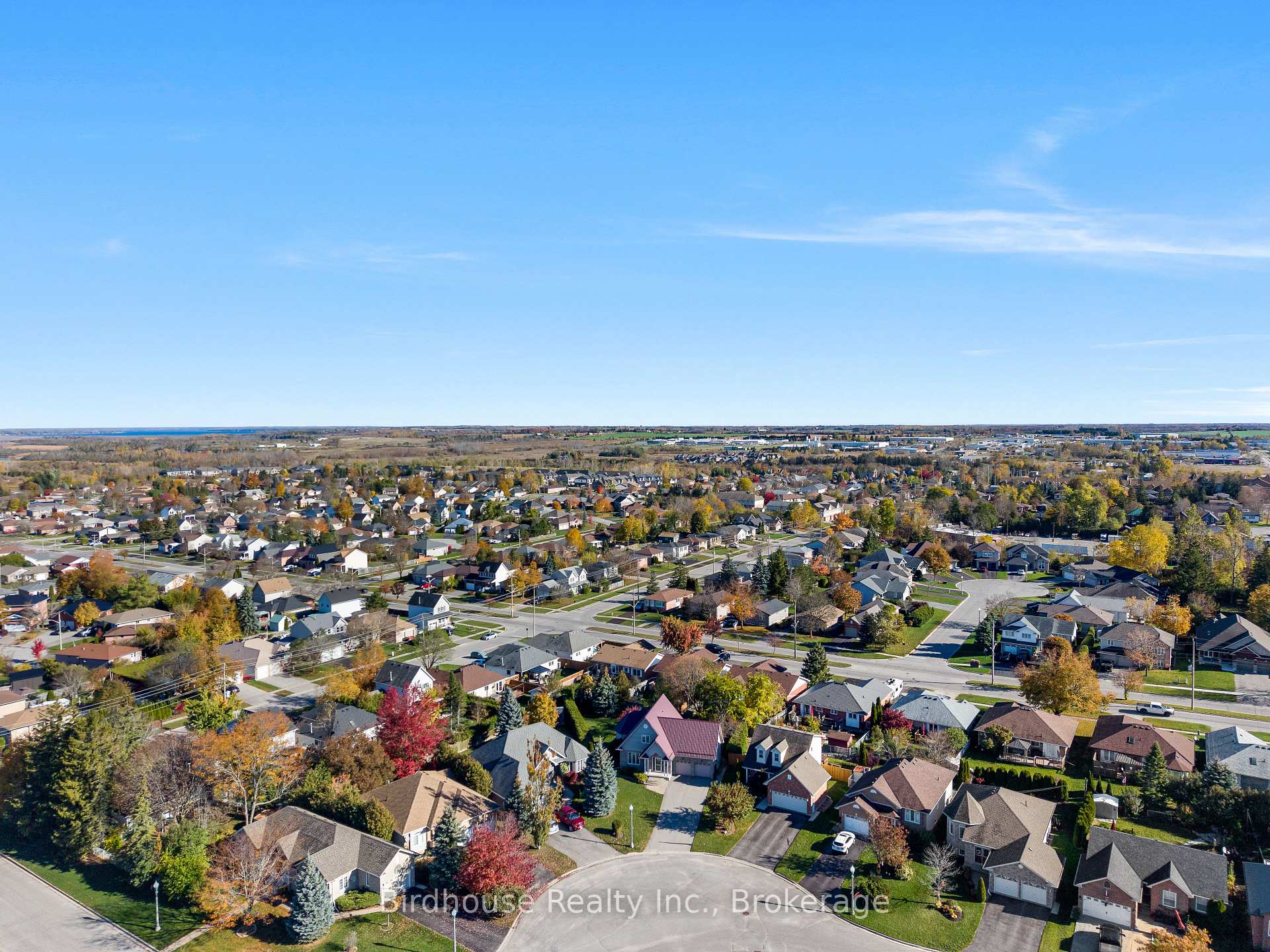 Photo 36 of 34 Lori Boulevard, Kawartha Lakes, Lindsay — HOMEH