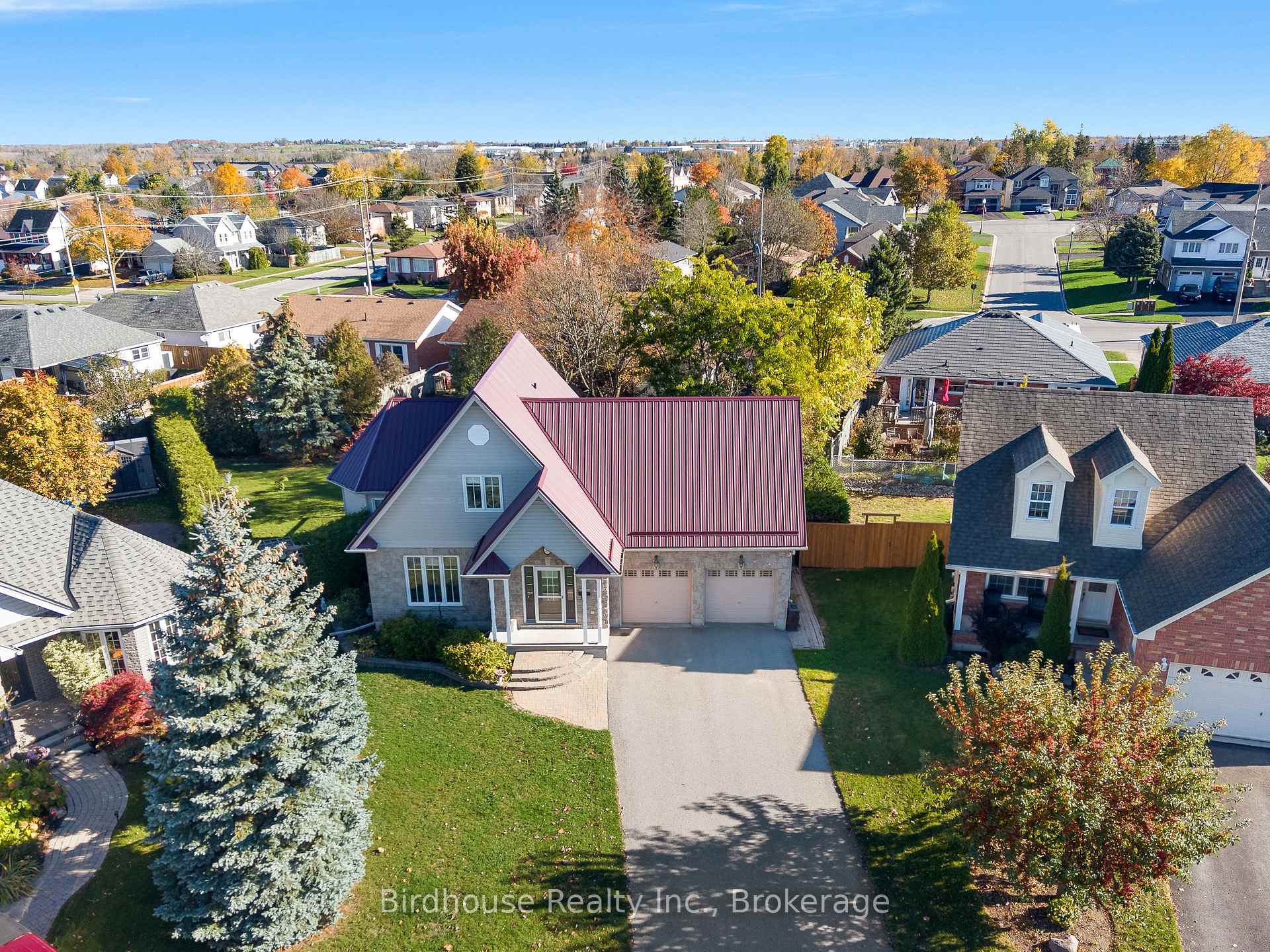 Photo 37 of 34 Lori Boulevard, Kawartha Lakes, Lindsay — HOMEH