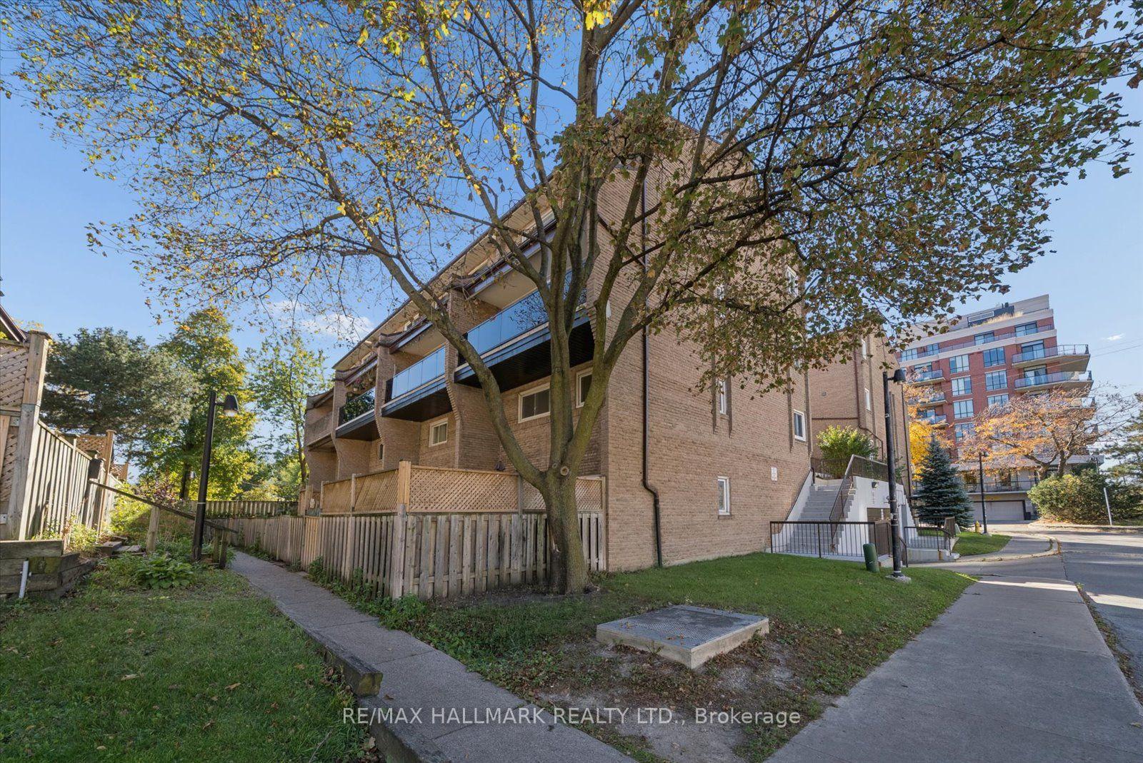 Photo 4 of Unit 9, 91 Muir Drive, Scarborough, Scarborough Village — HOMEH