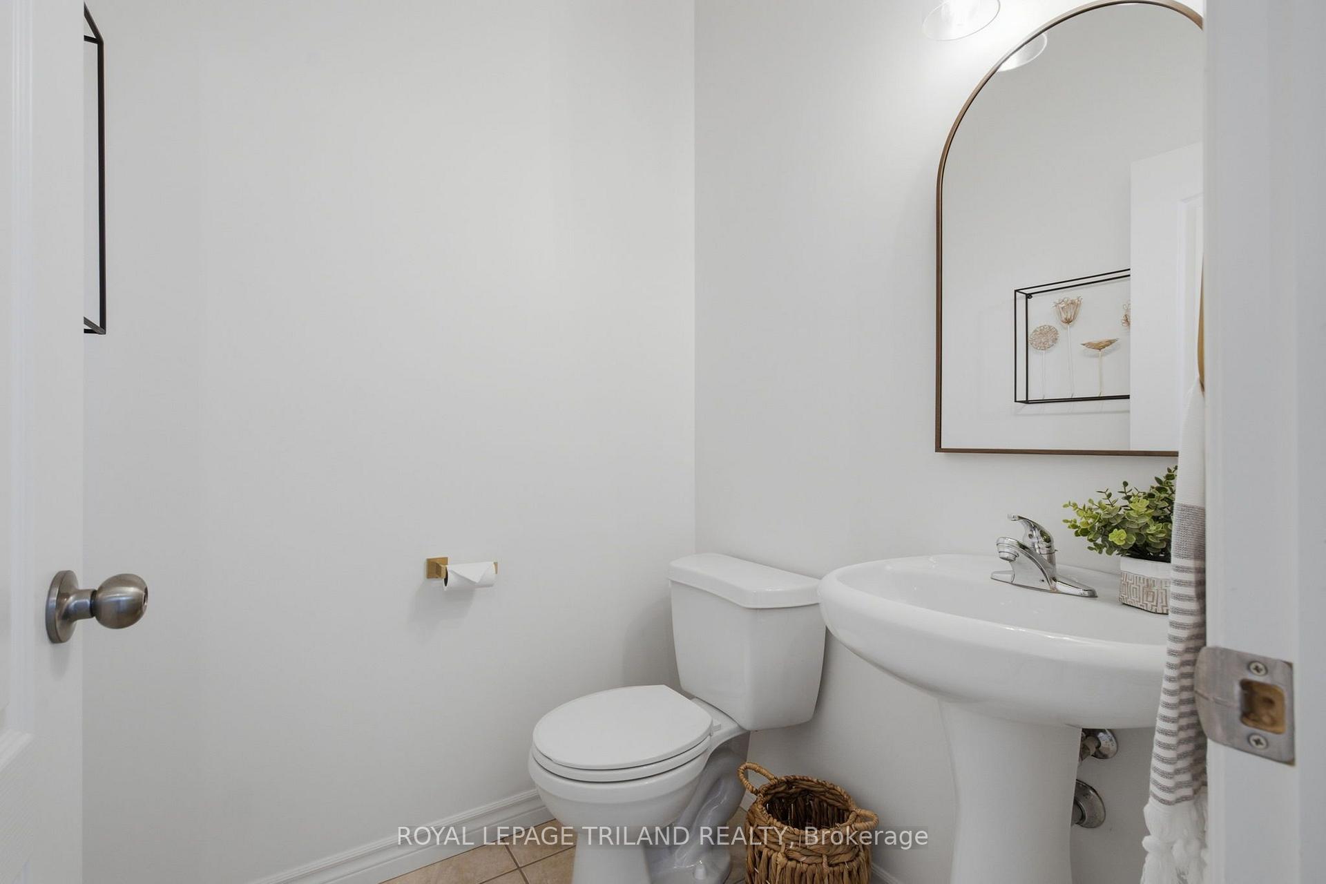 Photo 18 of 2039 Springridge Drive, London, North C — HOMEH