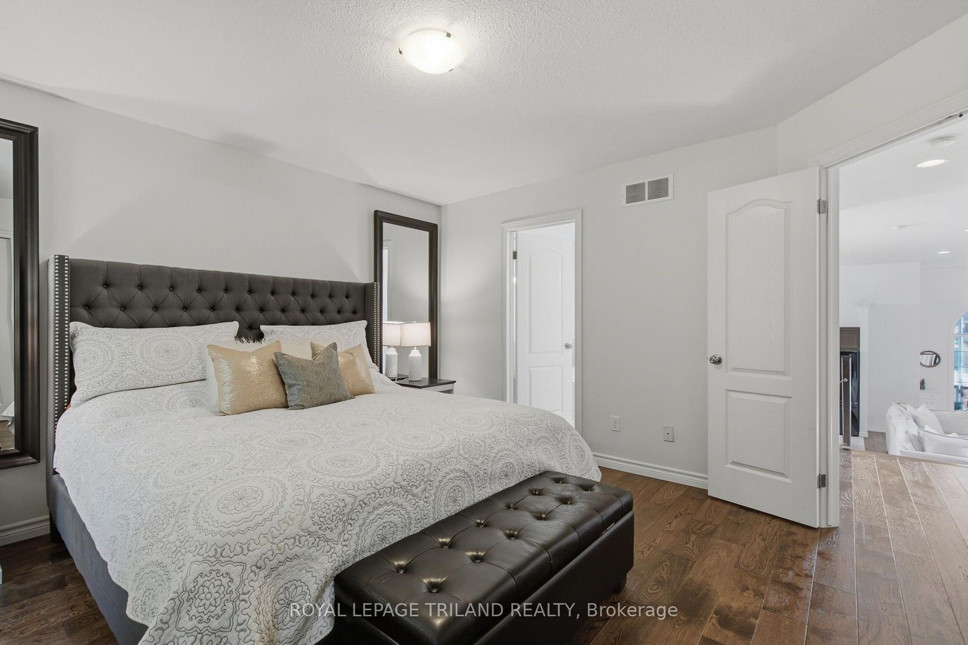 Photo 21 of 2039 Springridge Drive, London, North C — HOMEH