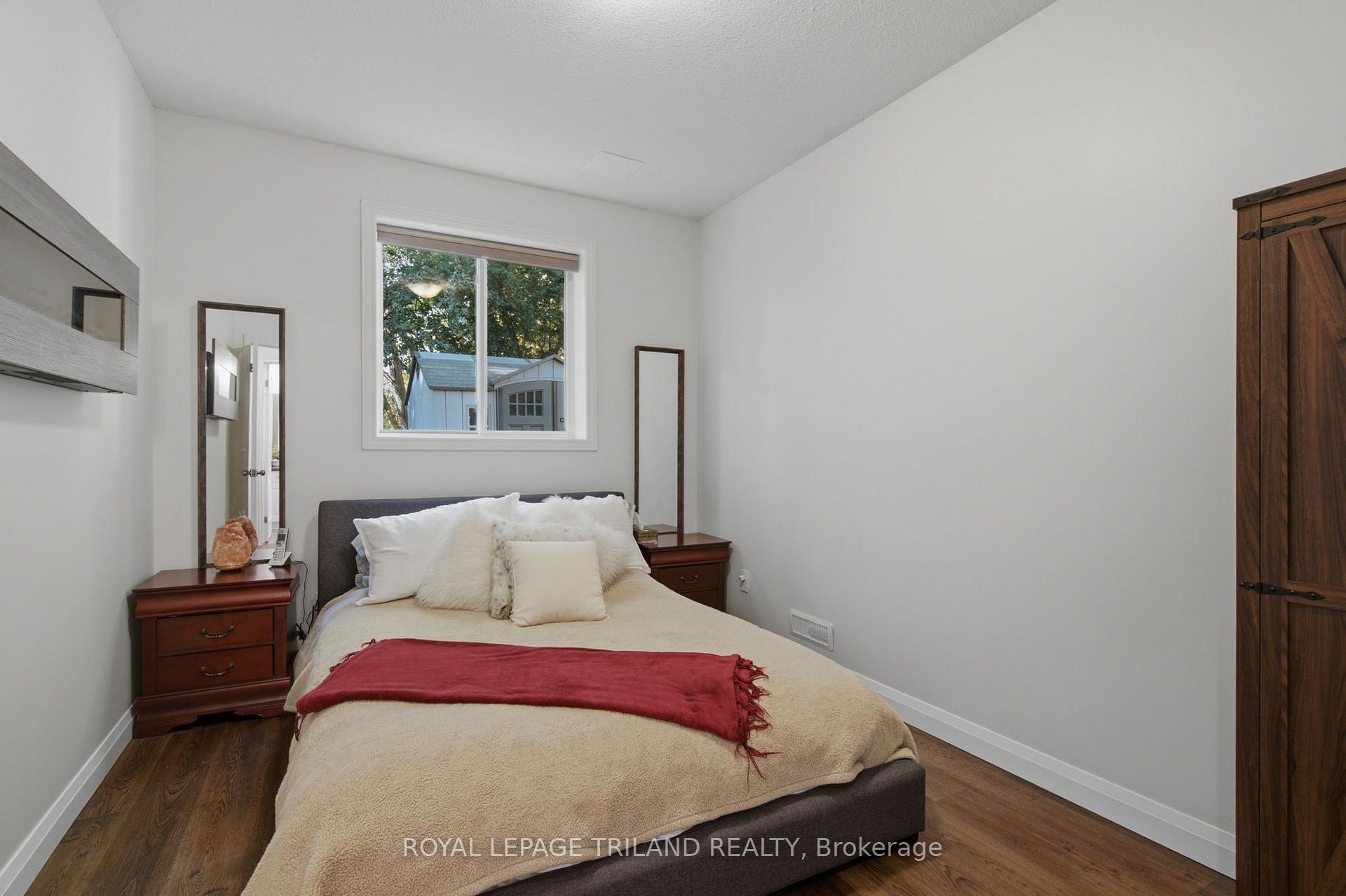 Photo 30 of 2039 Springridge Drive, London, North C — HOMEH