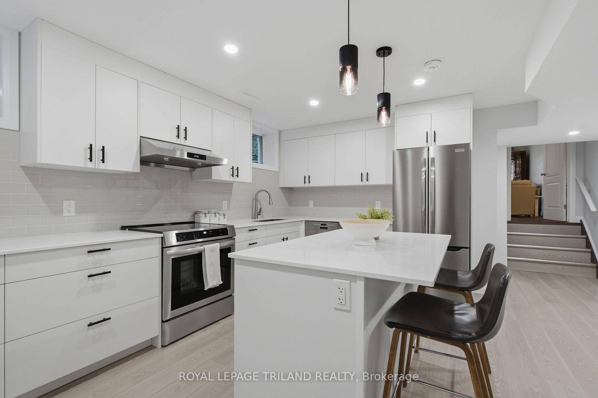Photo 34 of 2039 Springridge Drive, London, North C — HOMEH