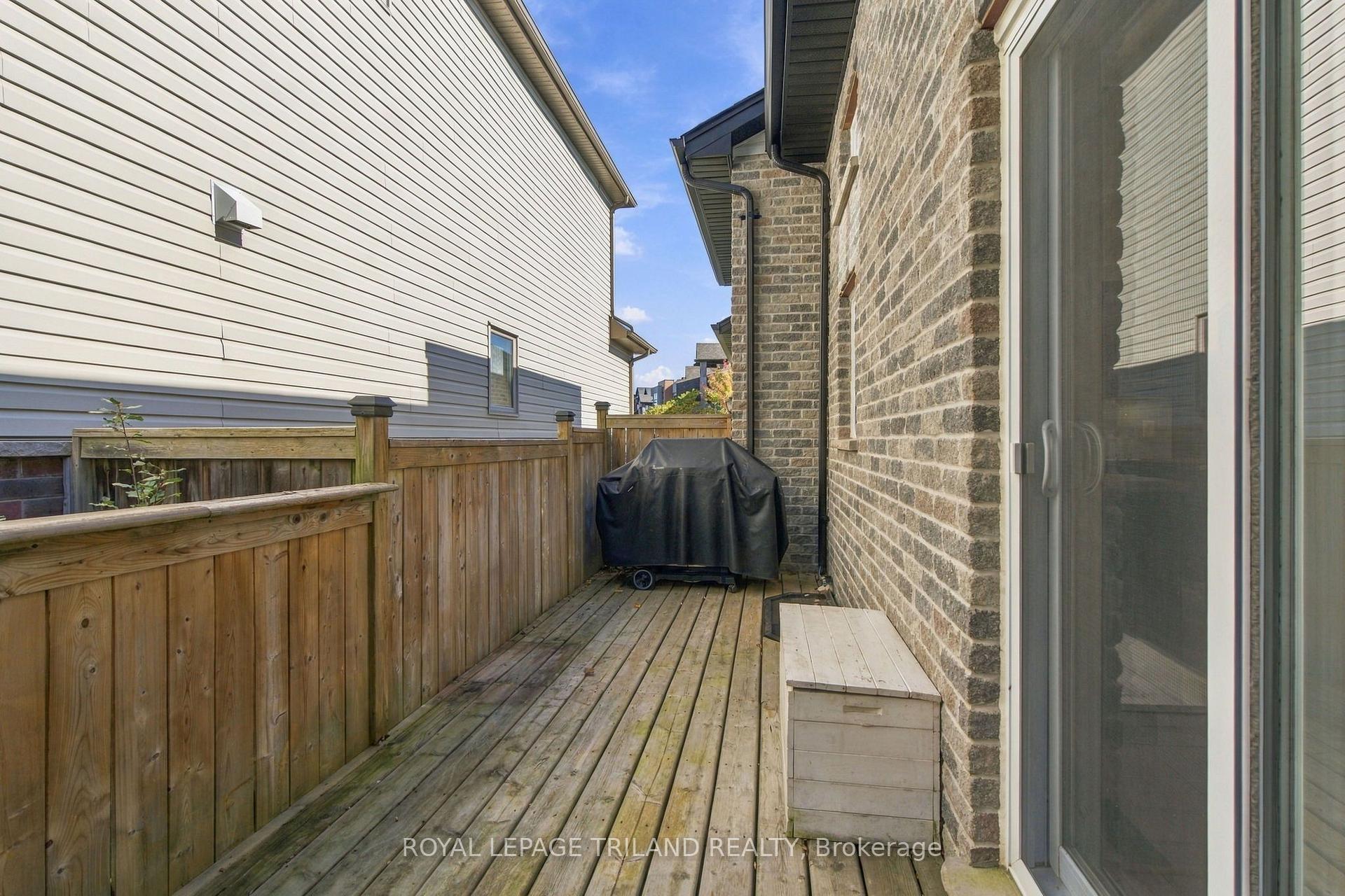 Photo 46 of 2039 Springridge Drive, London, North C — HOMEH